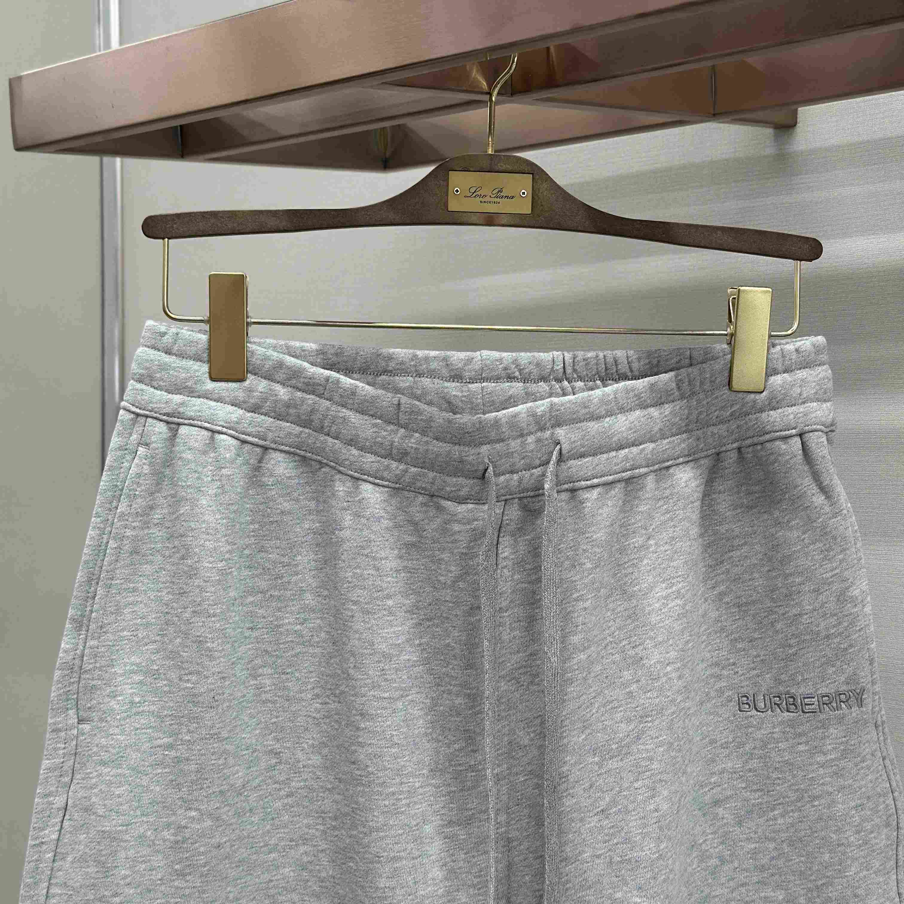 Burberry 'Taylor' Embroidered Logo Shorts - DesignerGu