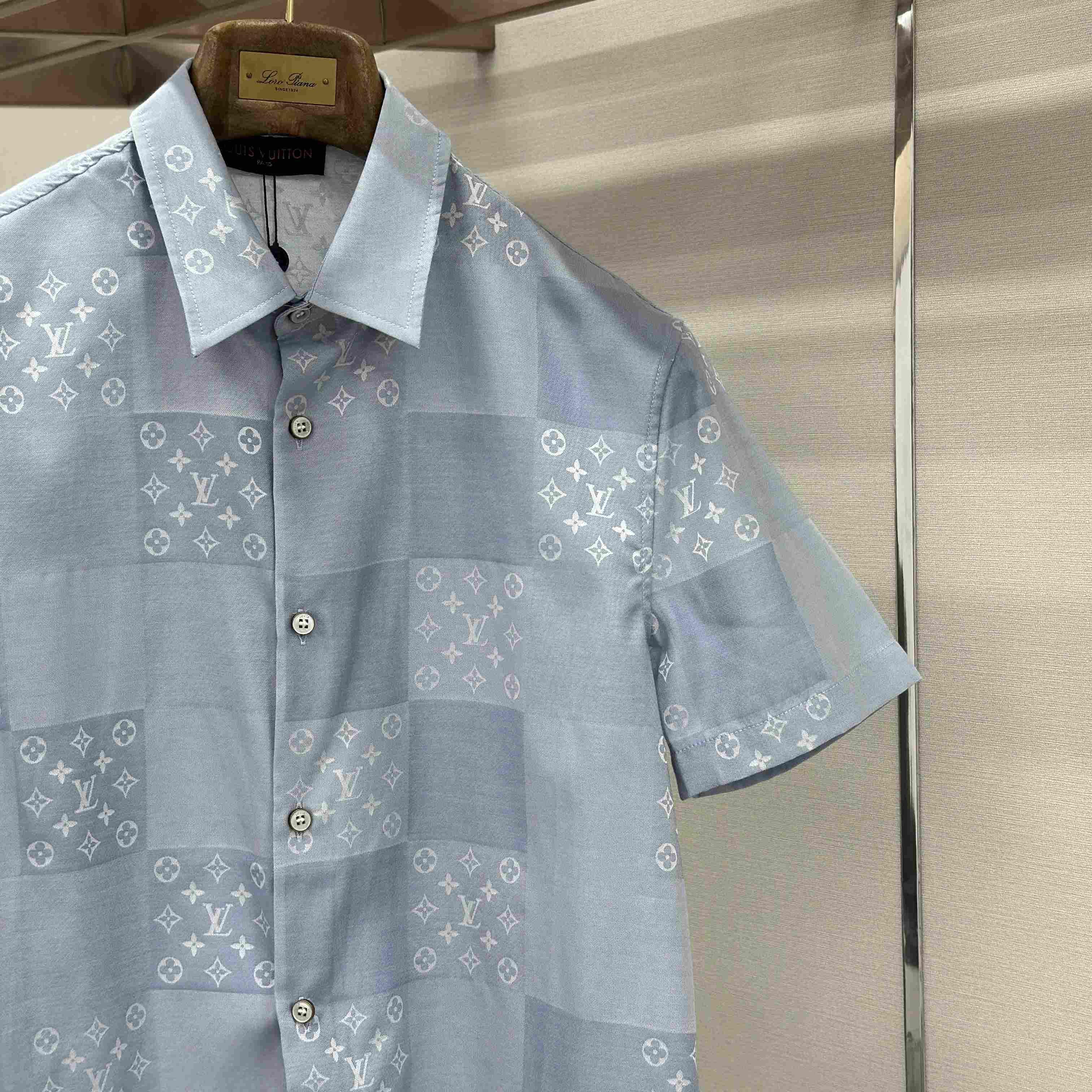 Louis Vuitton Patchwork Jacquard Short-Sleeved Shirt  1AK77O - DesignerGu