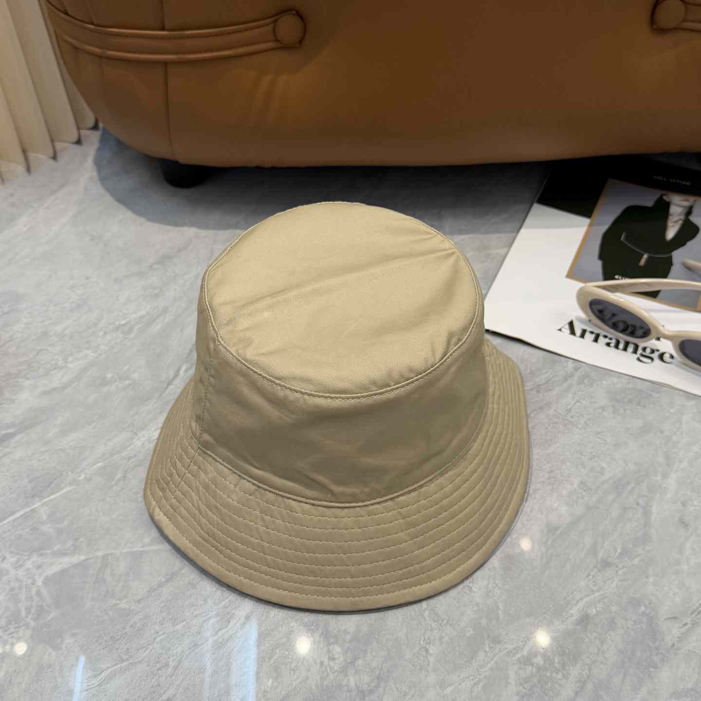 Burberry  Reversible Gabardine Bucket Hat - DesignerGu