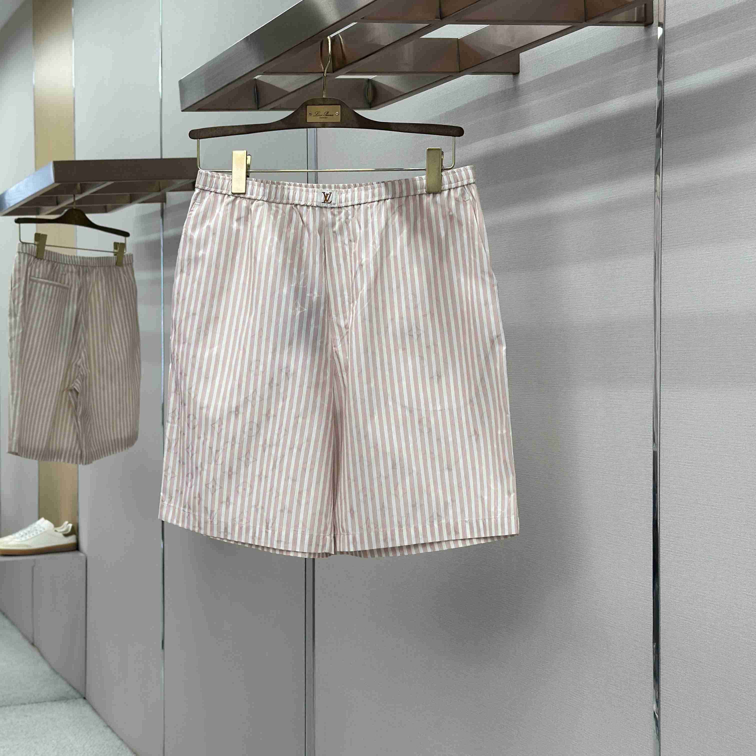 Louis Vuitton Monogram Striped Silk Boxer Shorts 1AK75D - DesignerGu