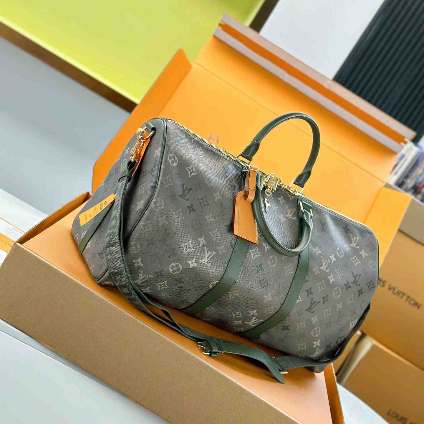 Louis Vuitton Keepall Bandoulière 50 M26959 - DesignerGu