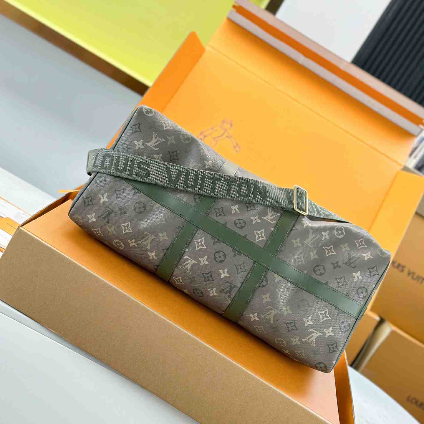Louis Vuitton Keepall Bandoulière 50 M26959 - DesignerGu