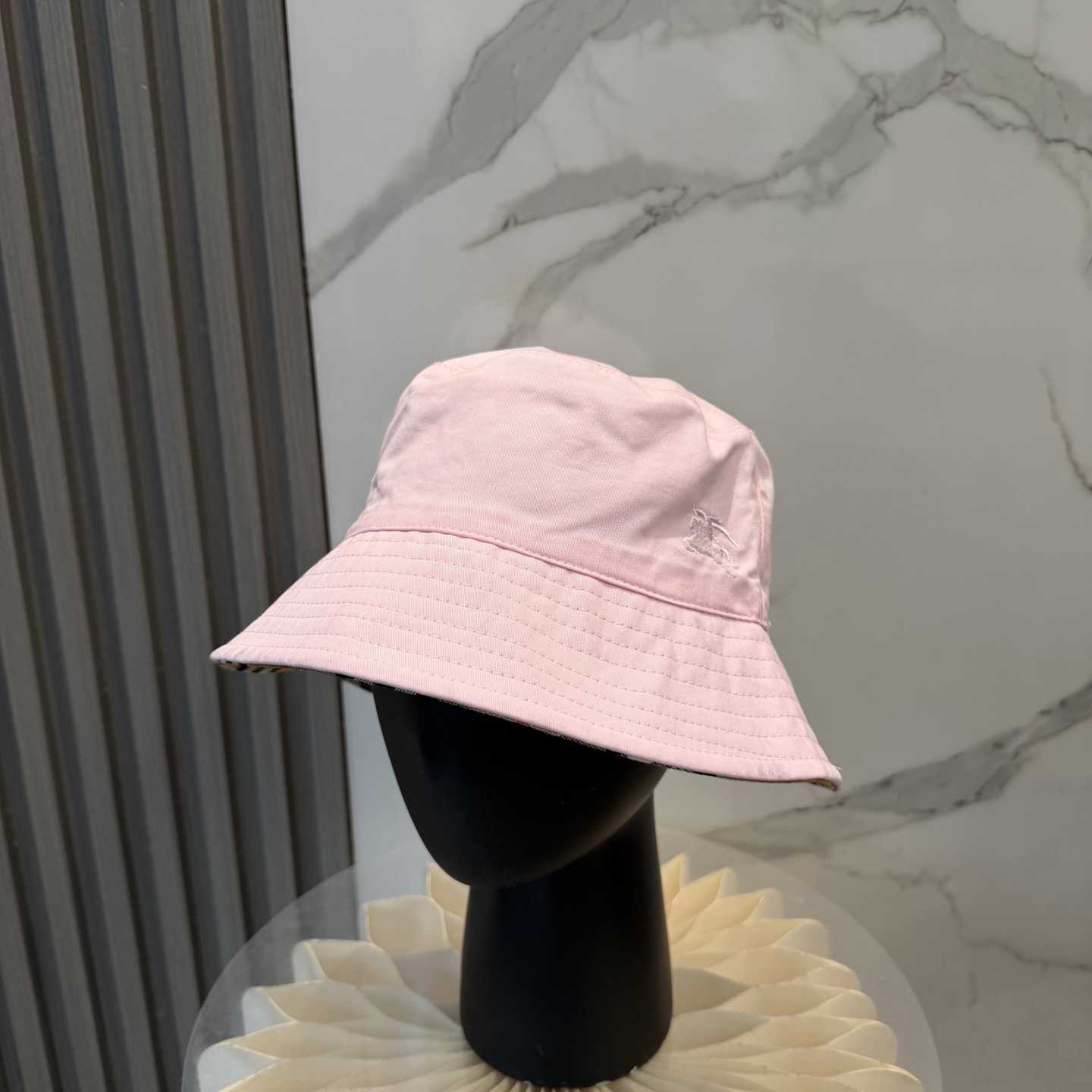 Burberry  Reversible Gabardine Bucket Hat - DesignerGu