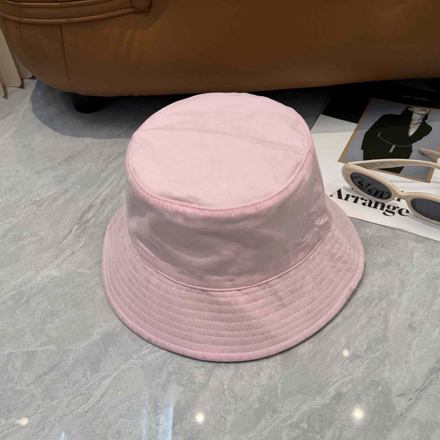 Burberry  Reversible Gabardine Bucket Hat - DesignerGu