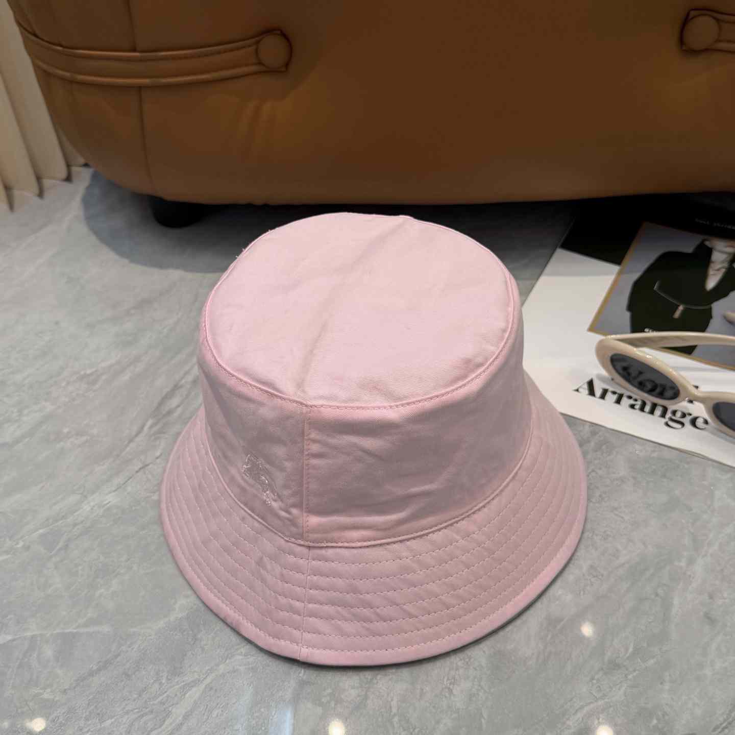 Burberry  Reversible Gabardine Bucket Hat - DesignerGu