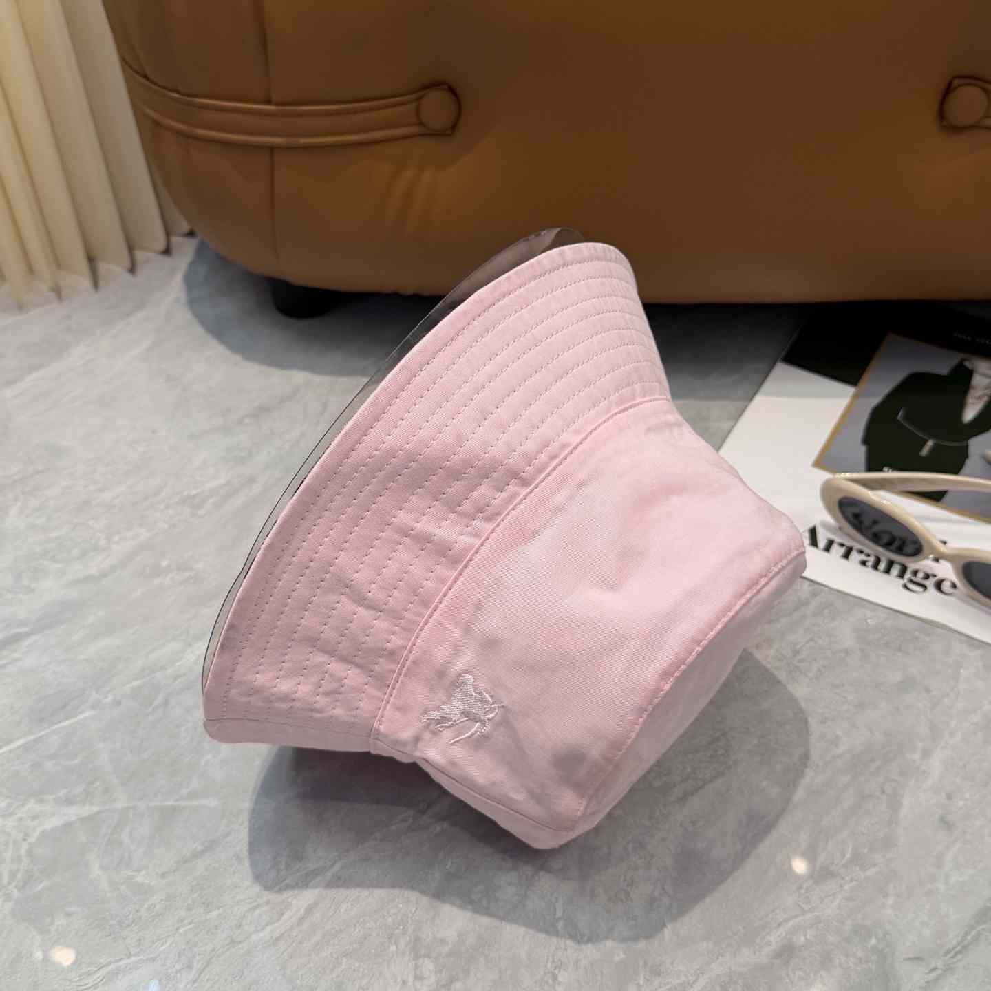 Burberry  Reversible Gabardine Bucket Hat - DesignerGu
