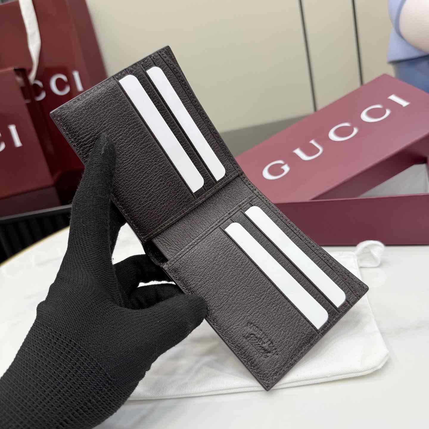 Gucci Lira Bi-Fold Wallet 867314 - DesignerGu