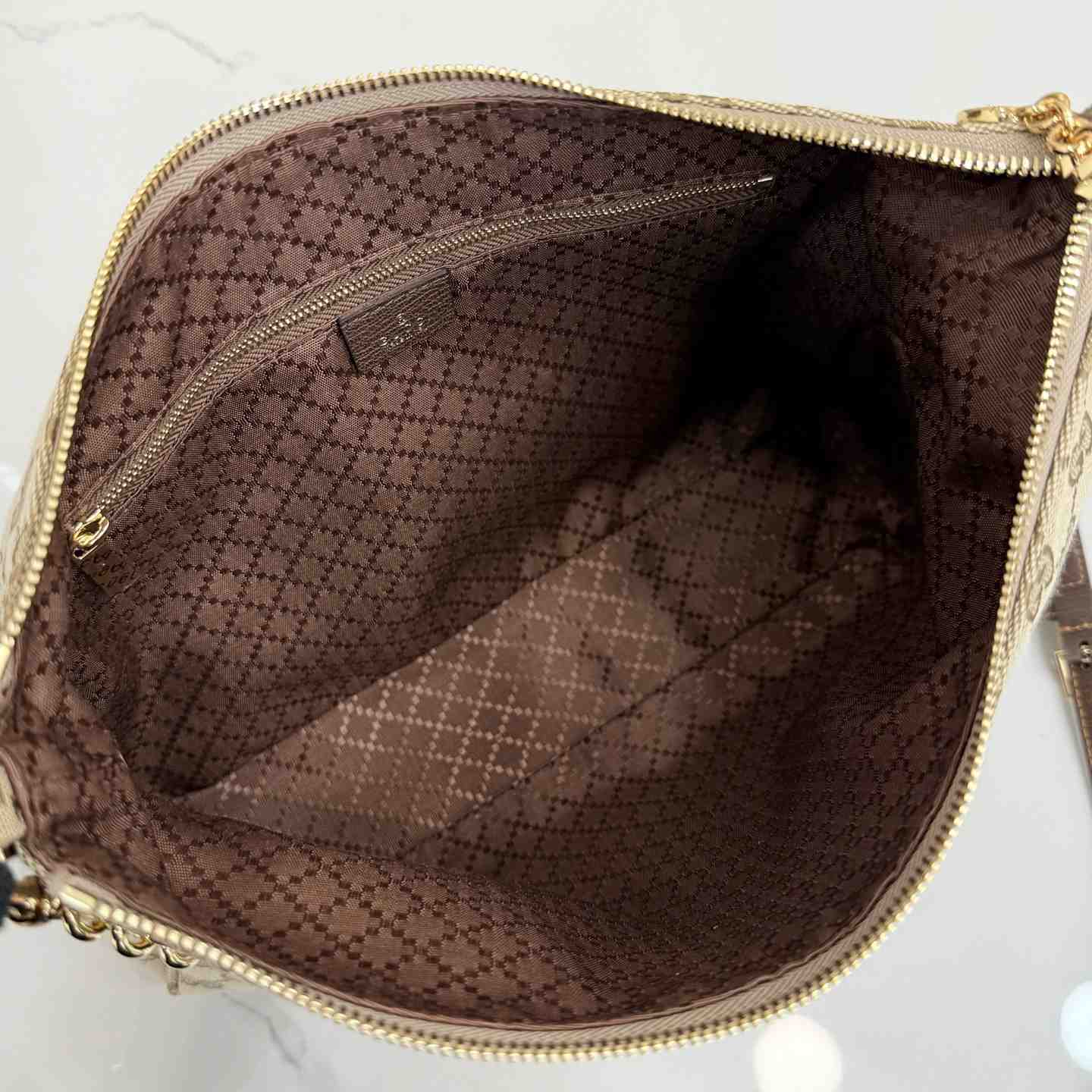 Gucci Lady Lunetta Chain Medium Shoulder Bag A006OA - DesignerGu