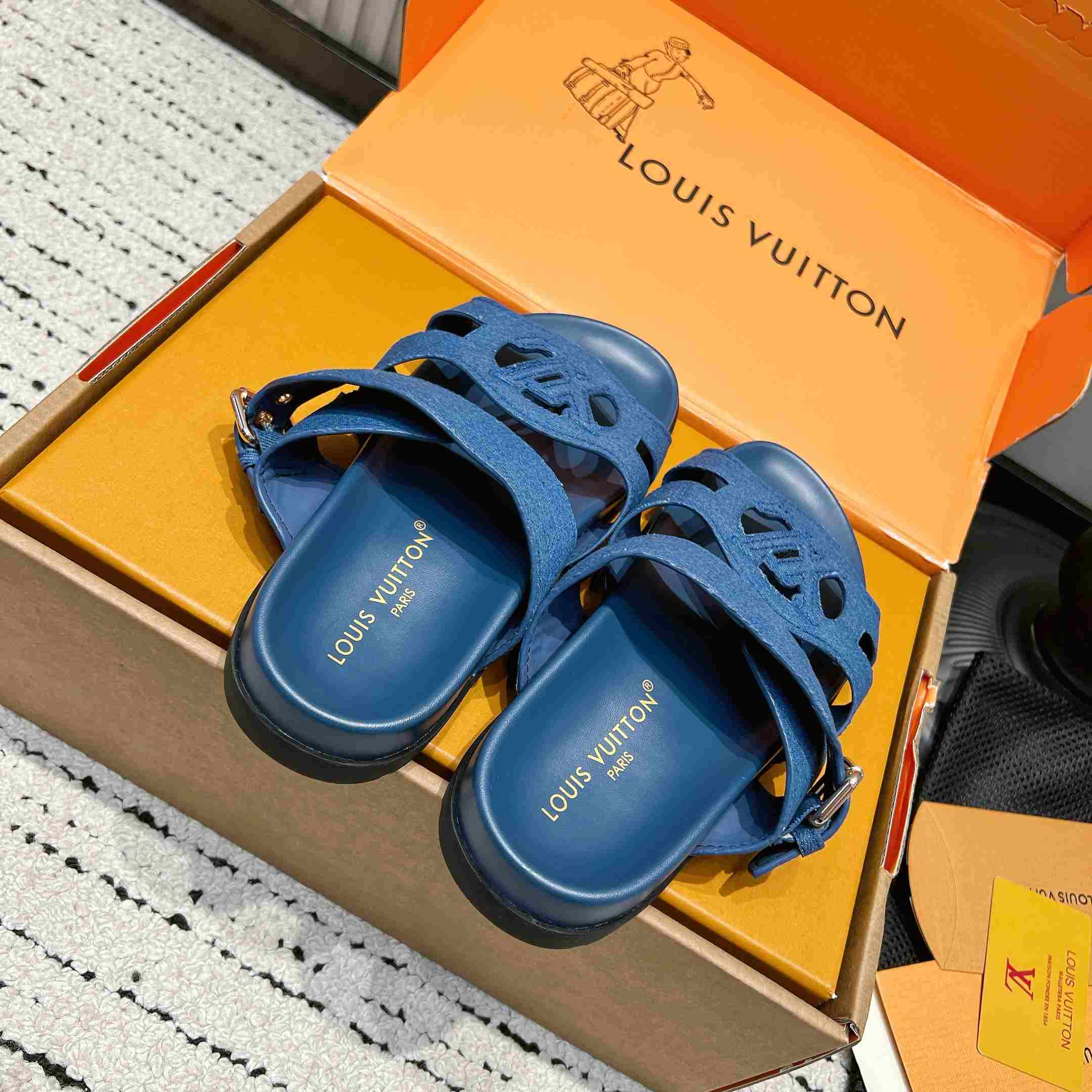 Louis Vuitton LV Isola Comfort Mule  - DesignerGu