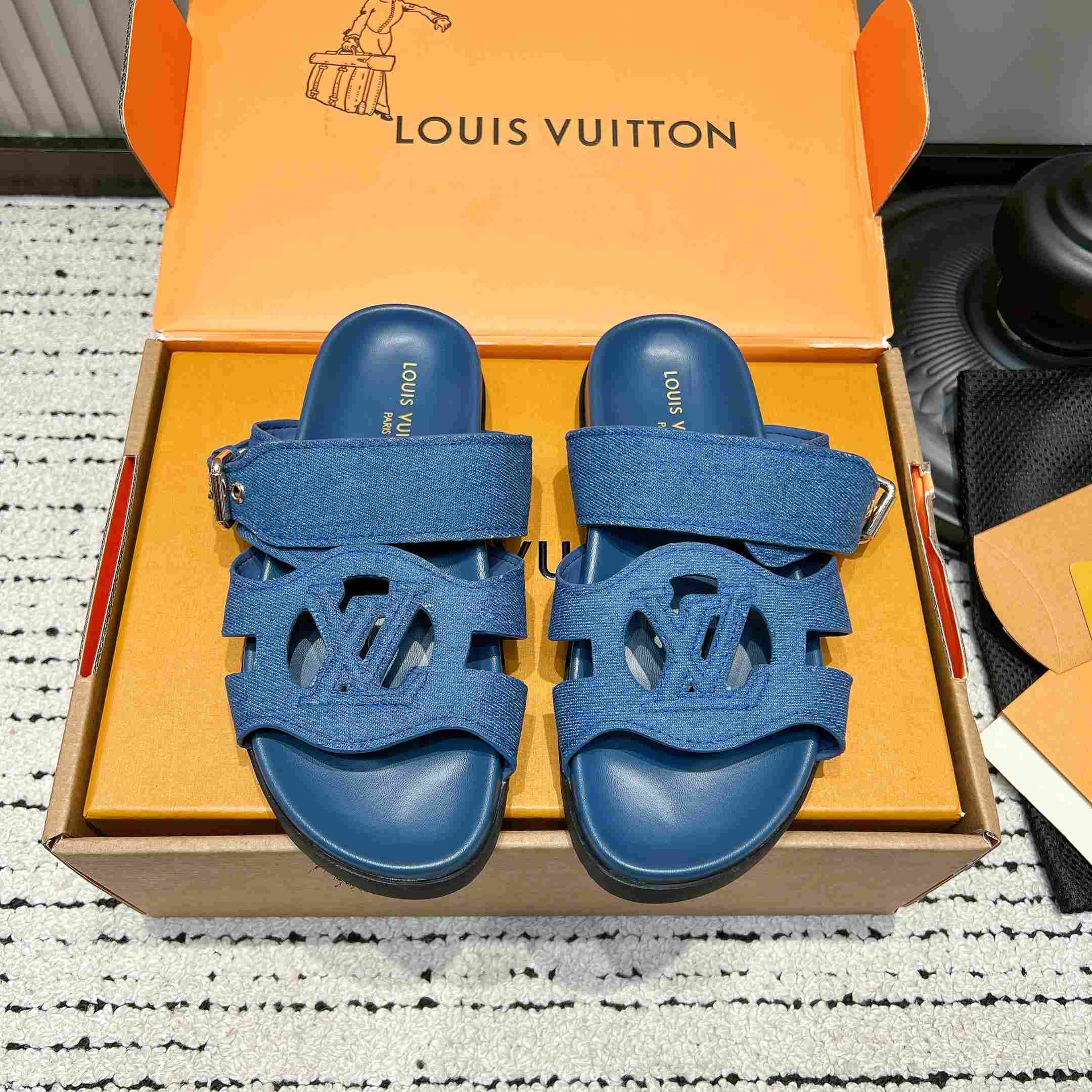 Louis Vuitton LV Isola Comfort Mule  - DesignerGu