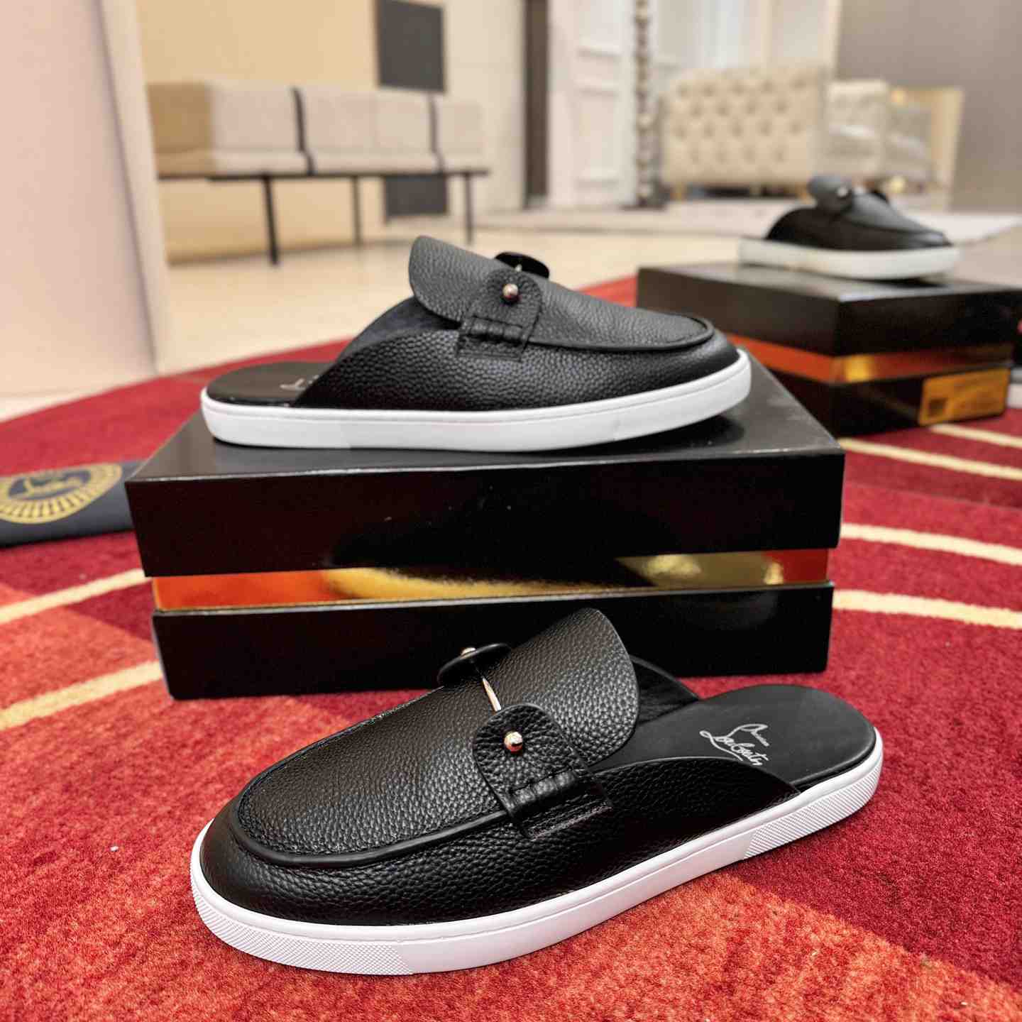 Christian Louboutin Chanme Donna Leather Boat Shoe Mules - DesignerGu