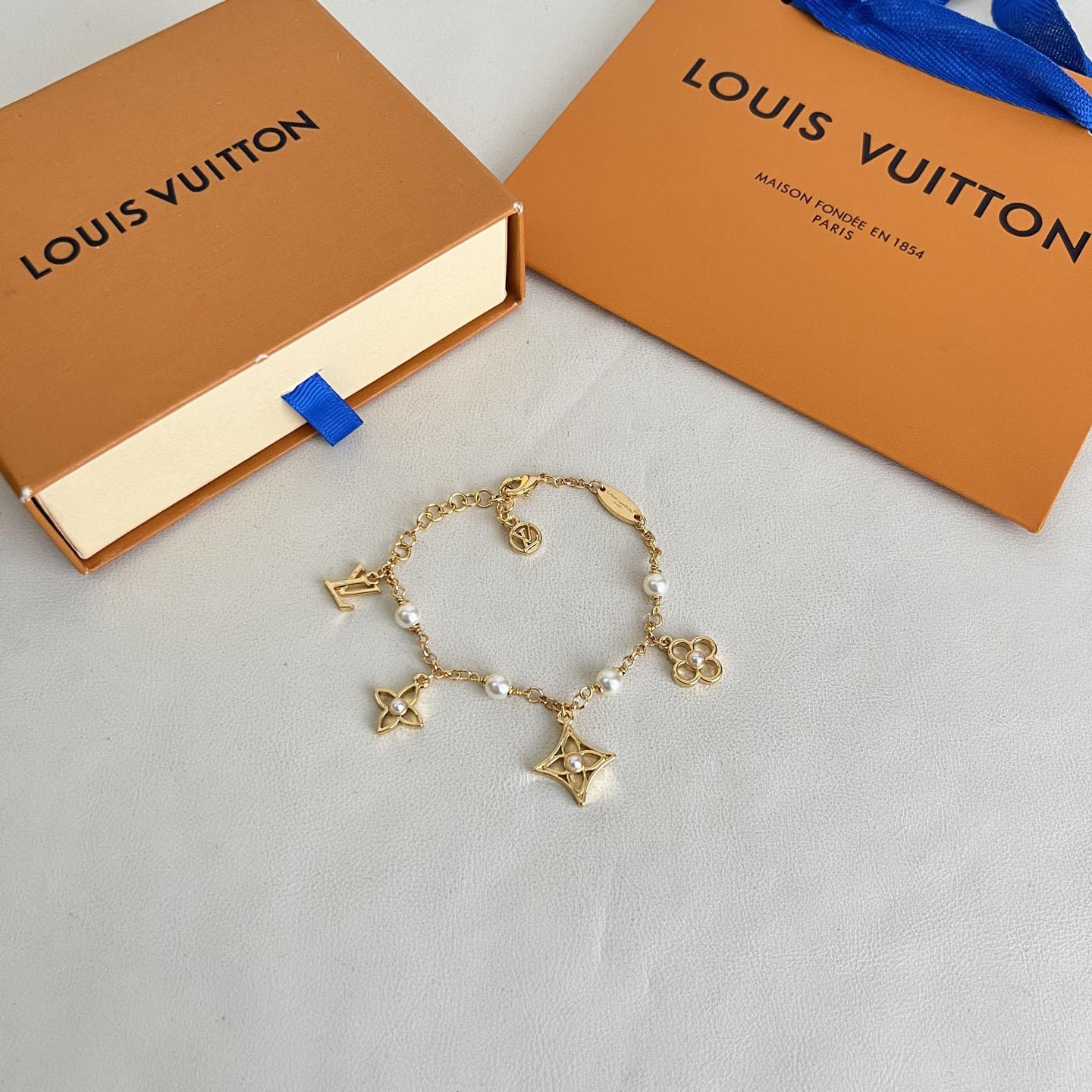Louis Vuitton LV Pearly Flower Bracelet - DesignerGu