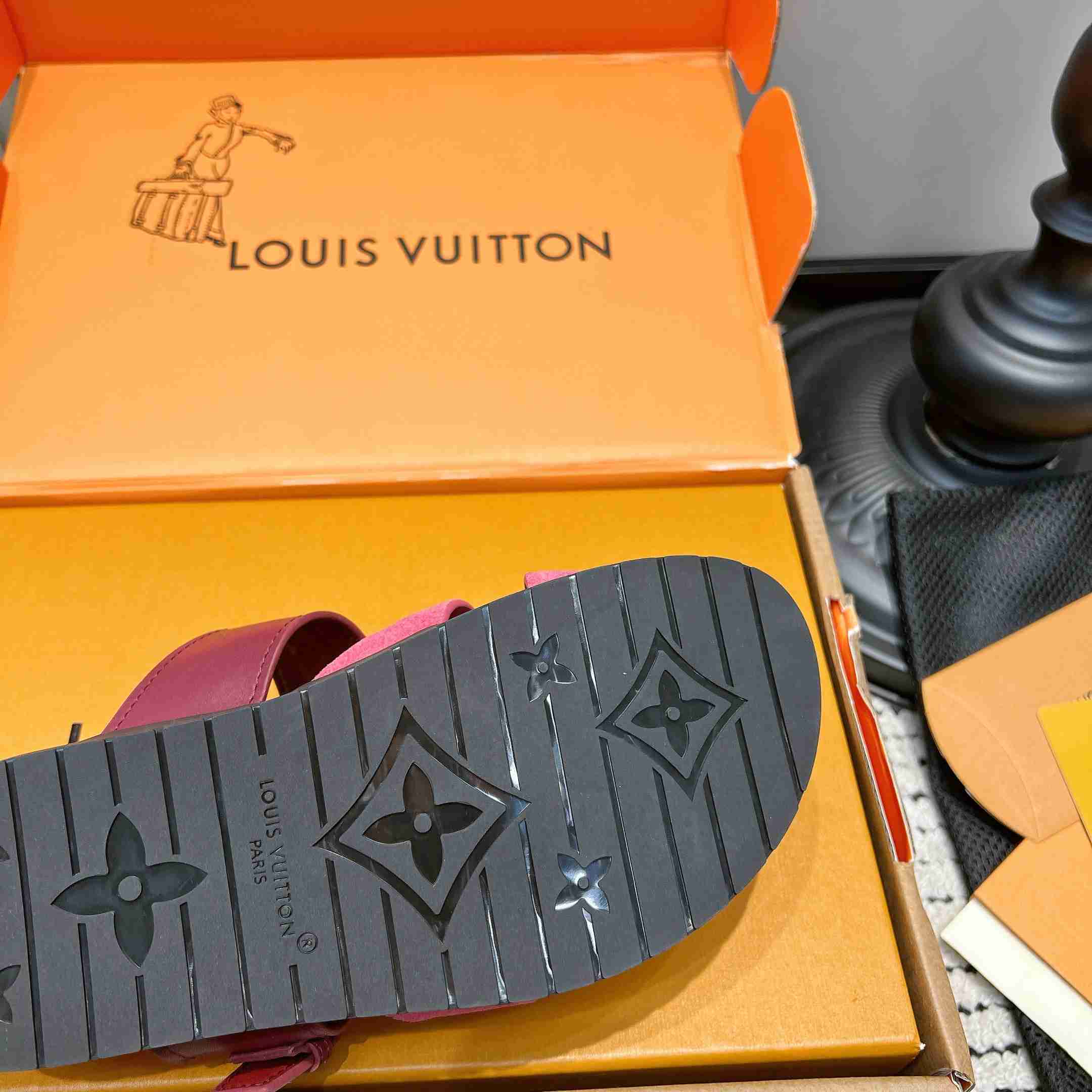 Louis Vuitton LV Isola Comfort Mule  - DesignerGu