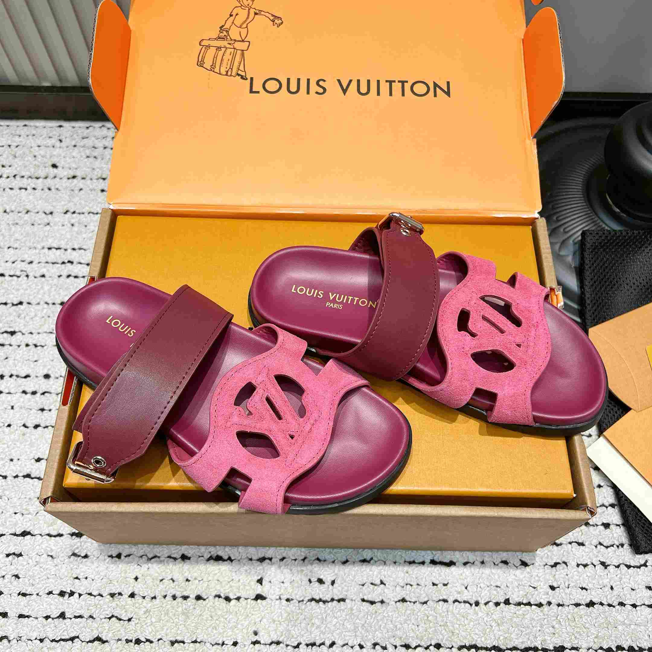 Louis Vuitton LV Isola Comfort Mule  - DesignerGu