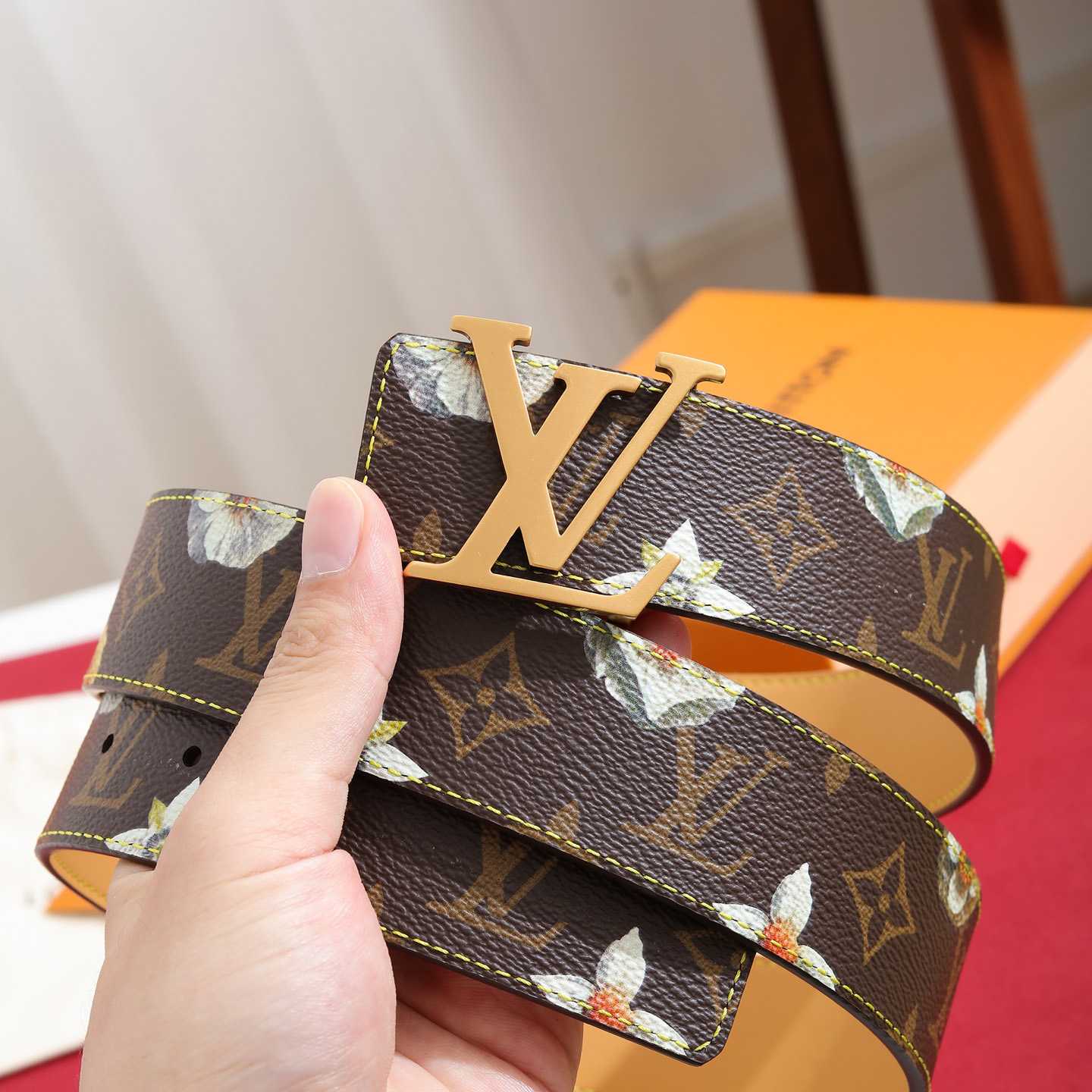 Louis Vuitton LV Initiales Monogram Flower 40mm Reversible Belt - DesignerGu