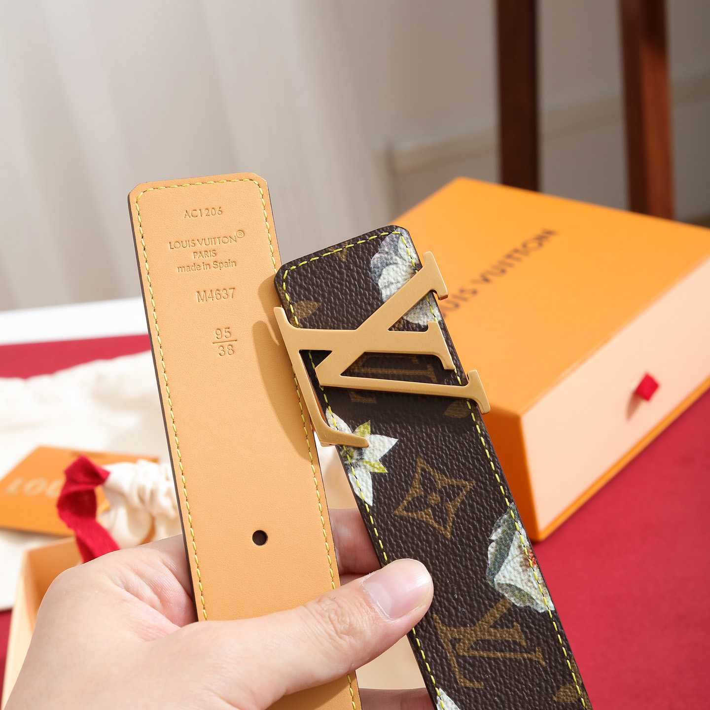 Louis Vuitton LV Initiales Monogram Flower 40mm Reversible Belt - DesignerGu