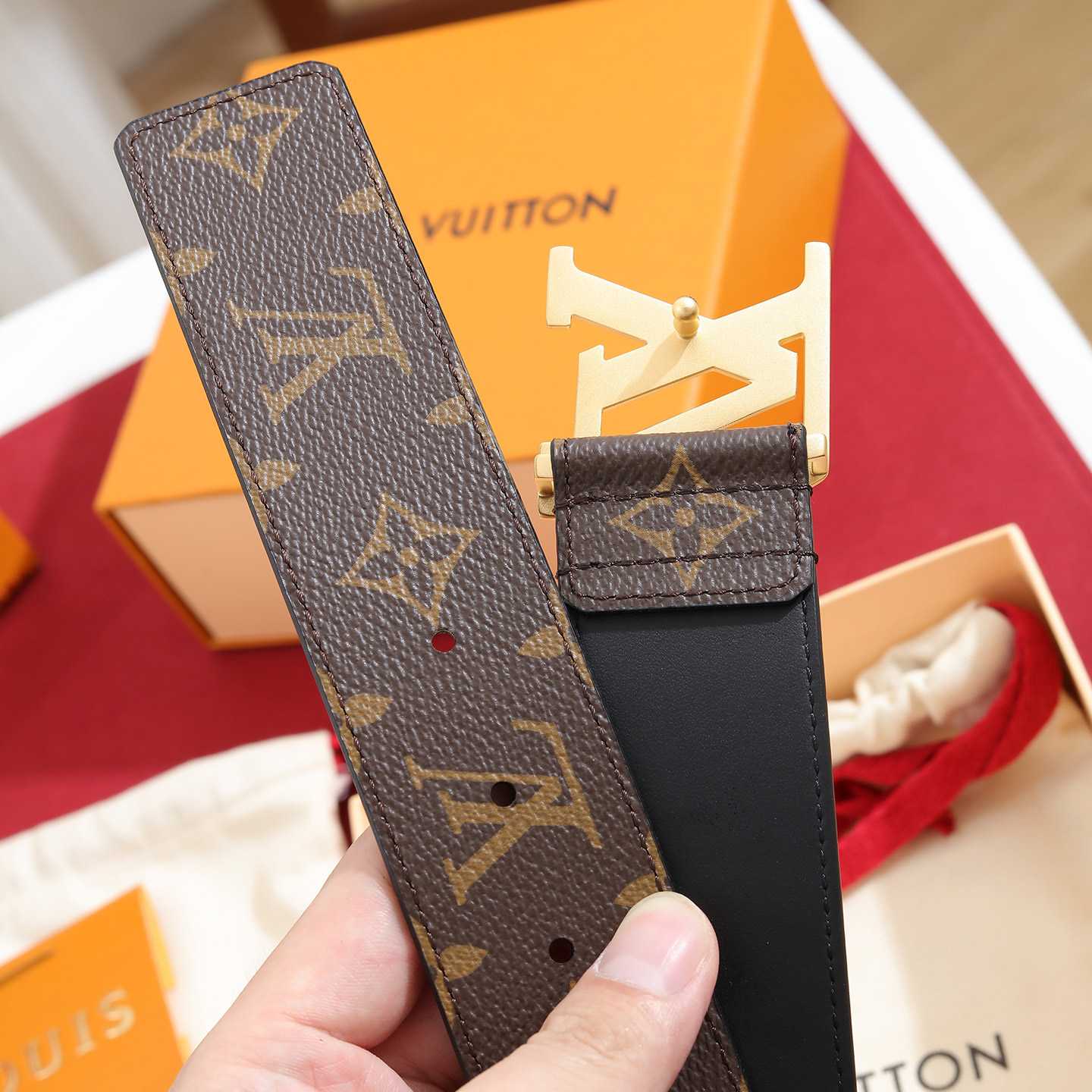 Louis Vuitton LV Pyramide 40mm Belt - DesignerGu