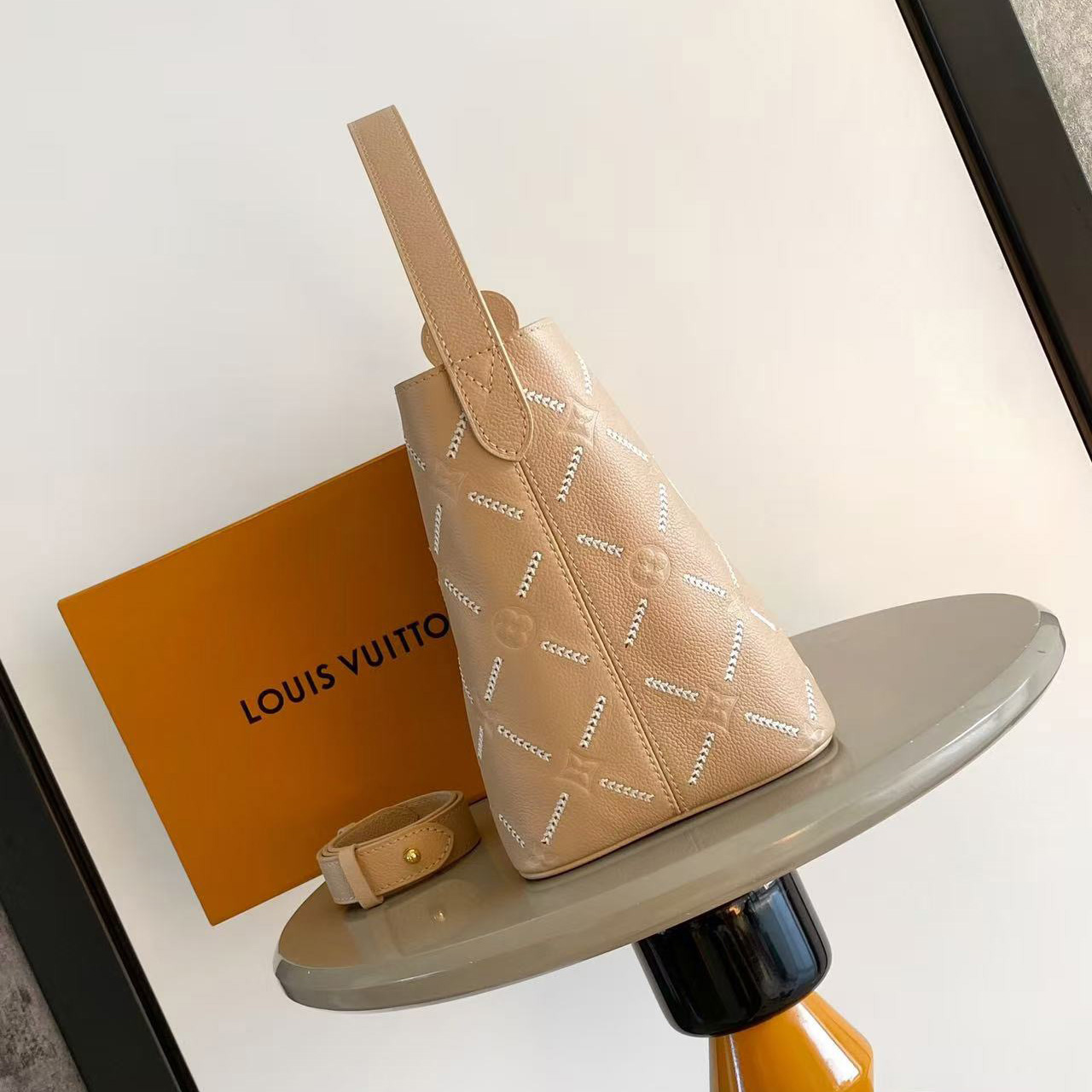 Louis Vuitton All In MM M28524 - DesignerGu