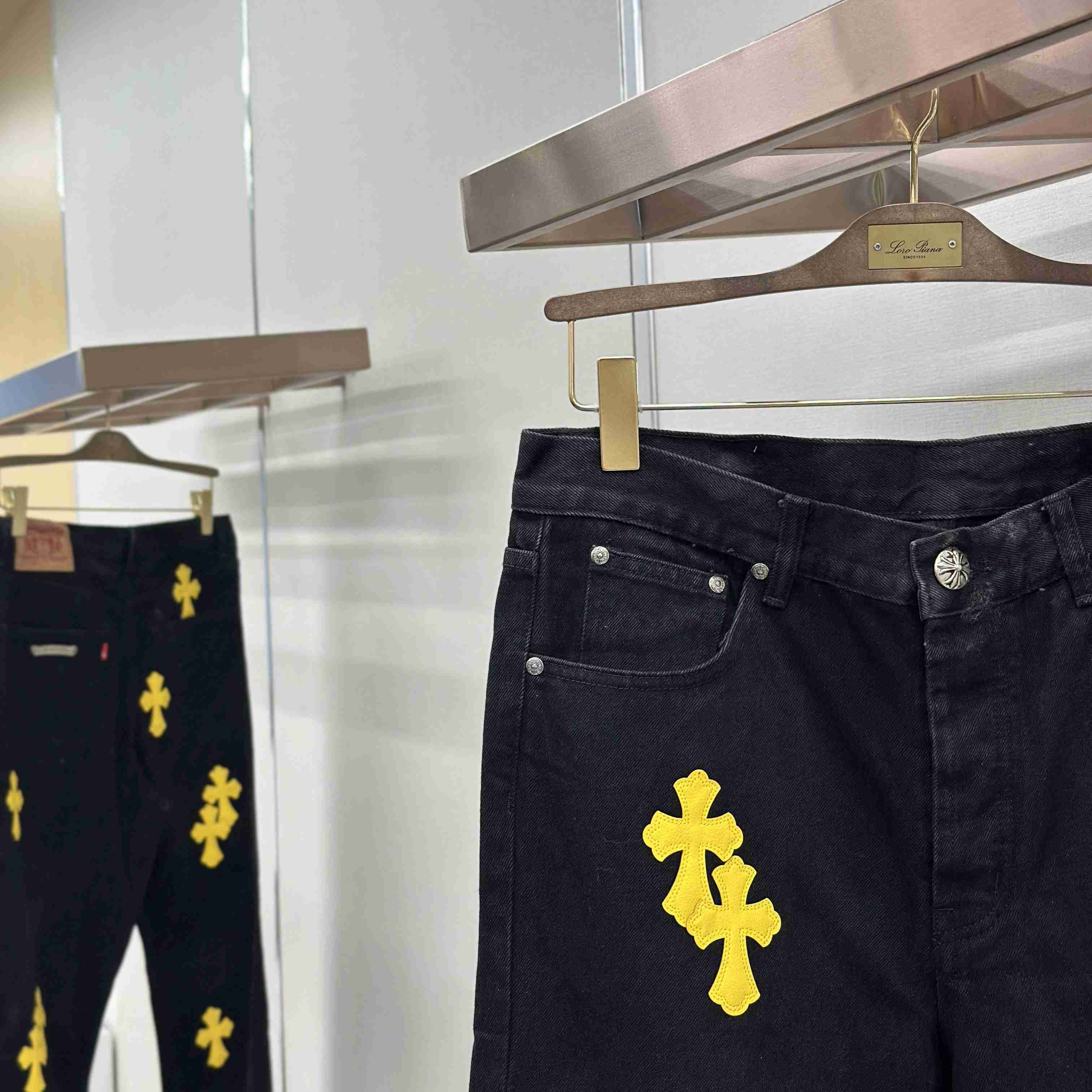 Chrome Hearts Jeans - DesignerGu