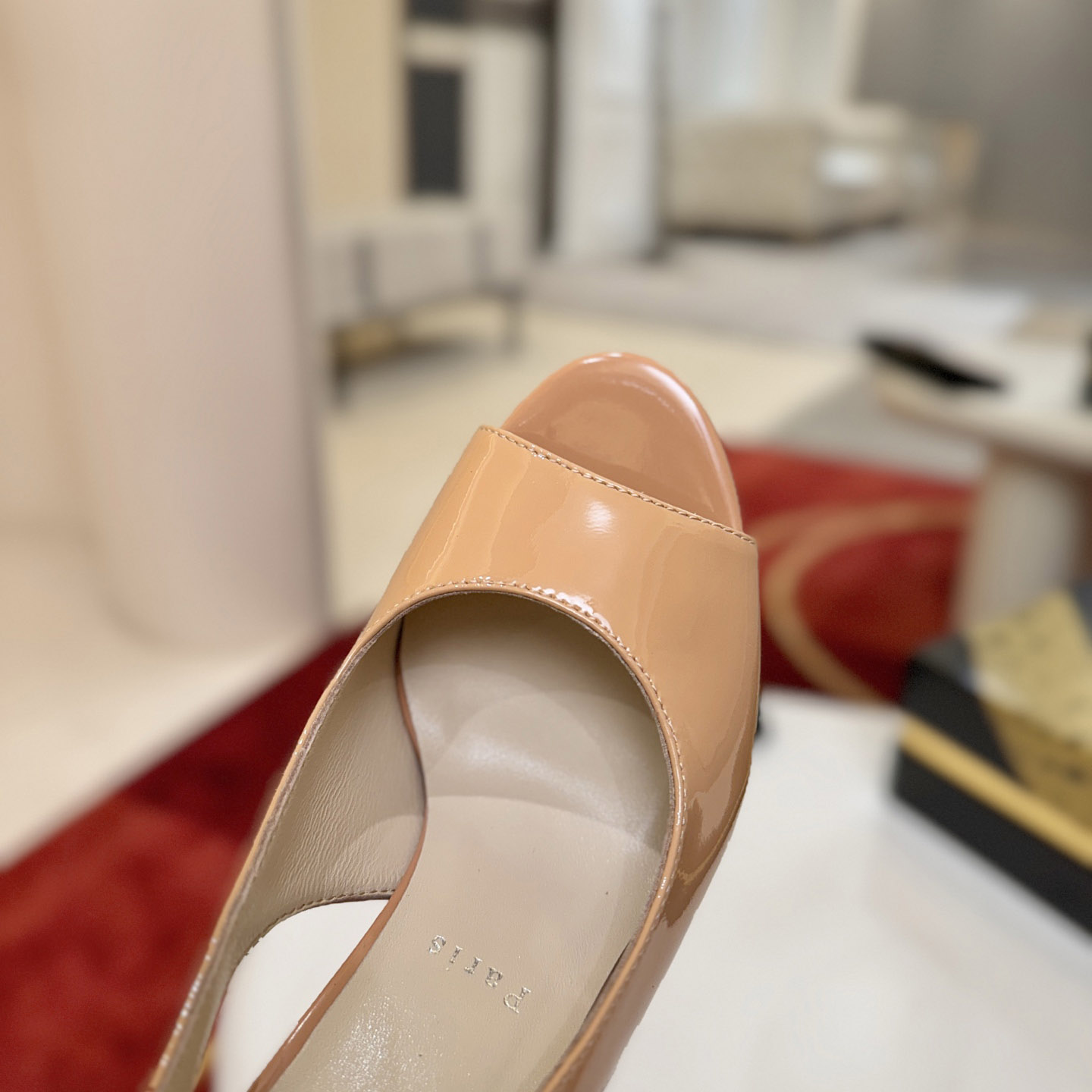 Christian Louboutin Sofia Z - DesignerGu