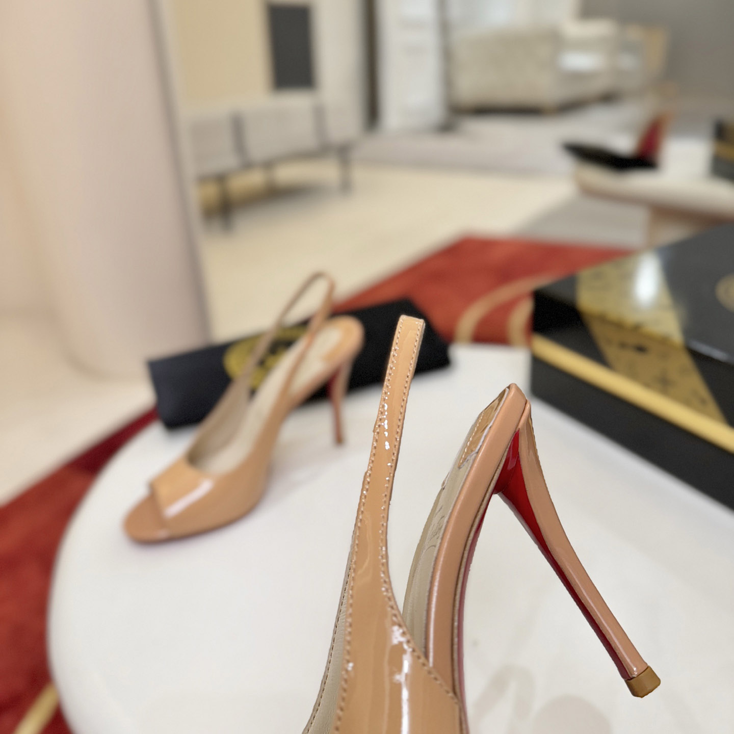 Christian Louboutin Sofia Z - DesignerGu