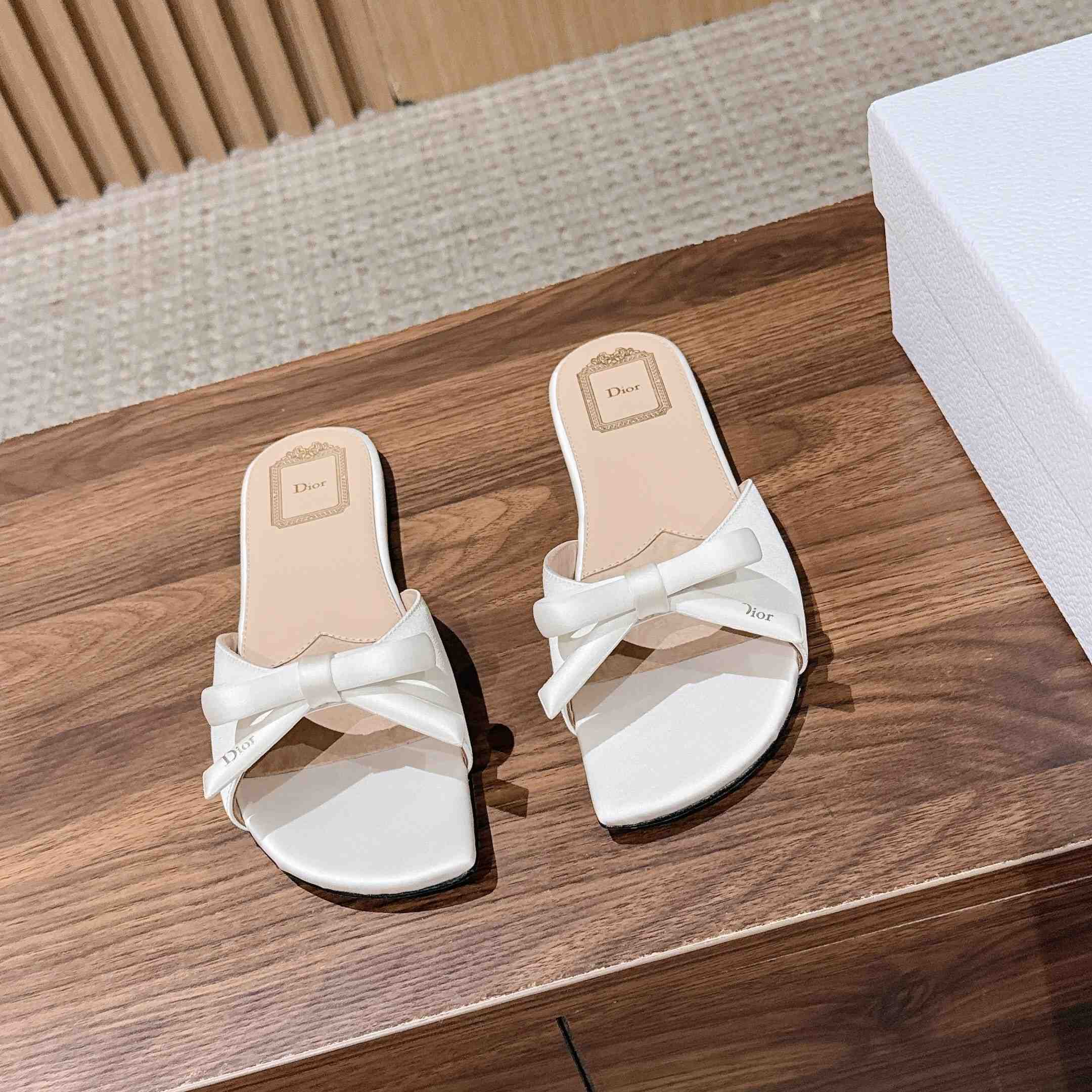 Dior Bow Slide - DesignerGu