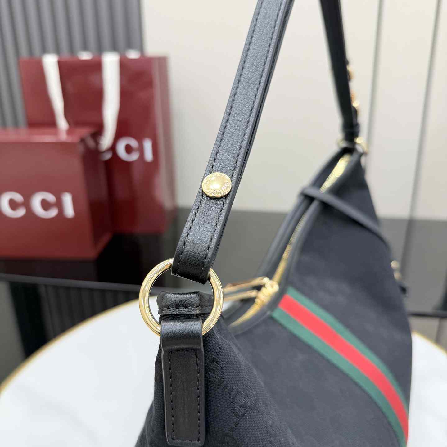 Gucci Large Shoulder Bag With Web A008NS - DesignerGu