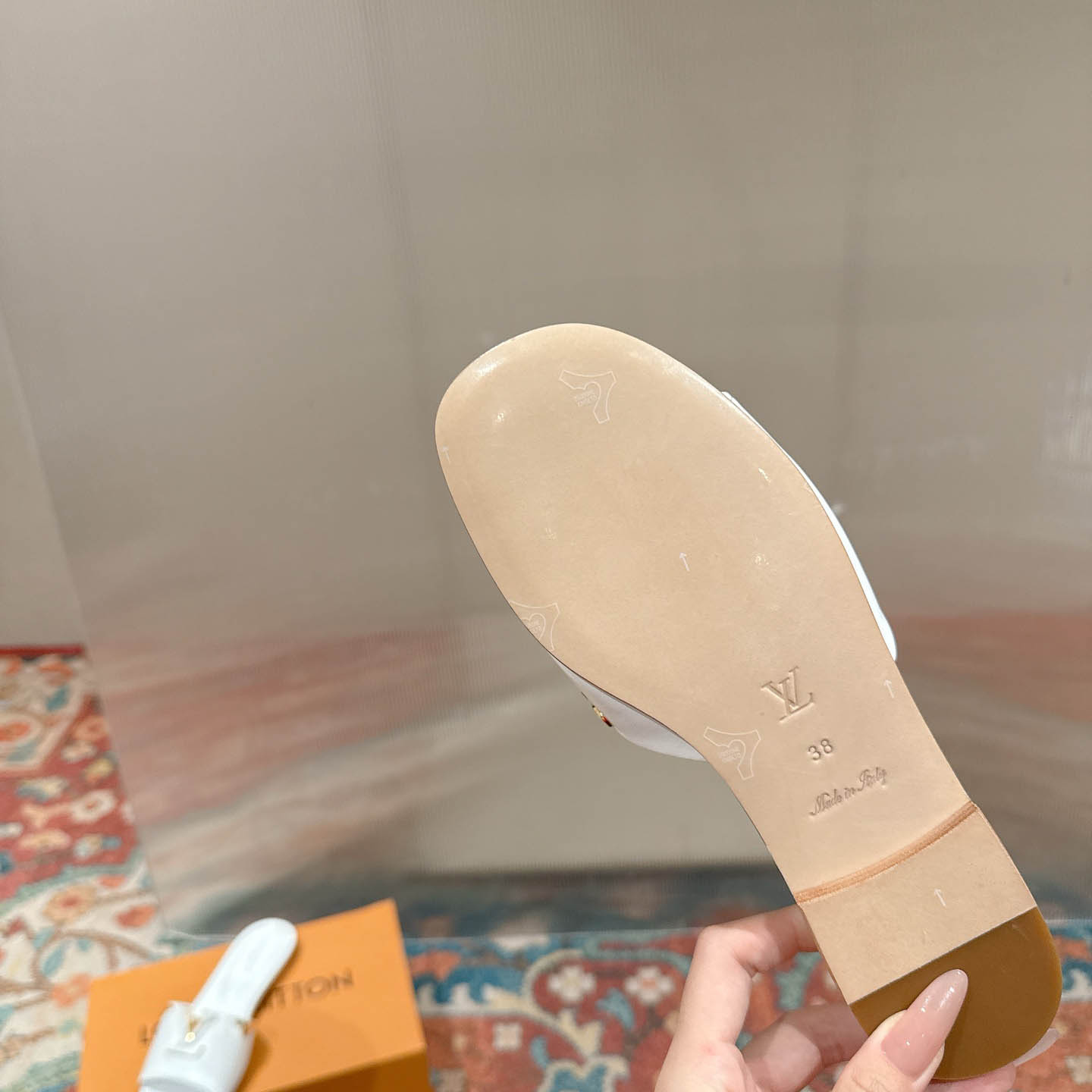 Louis Vuitton LV Mare Flat Mule - DesignerGu