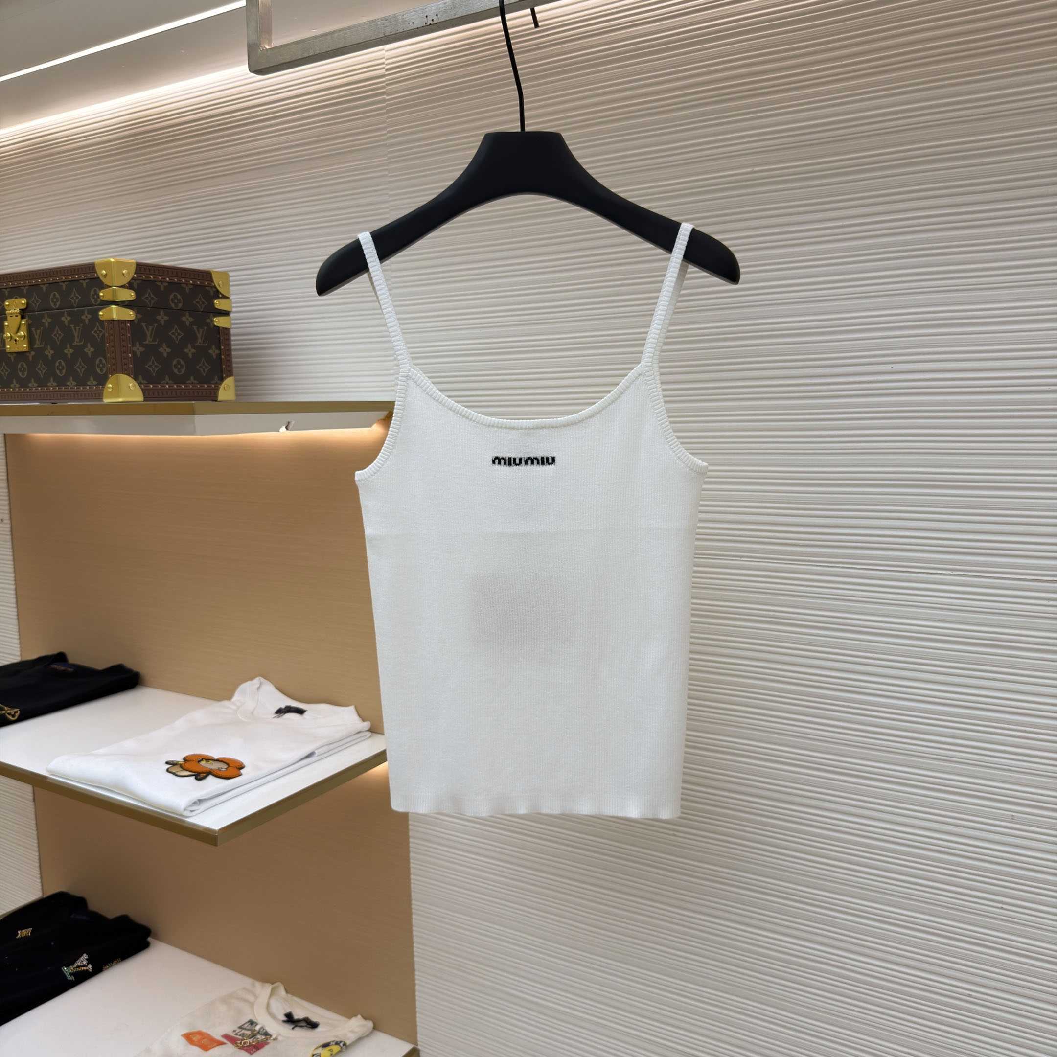 Miu Miu Seamless Top - DesignerGu