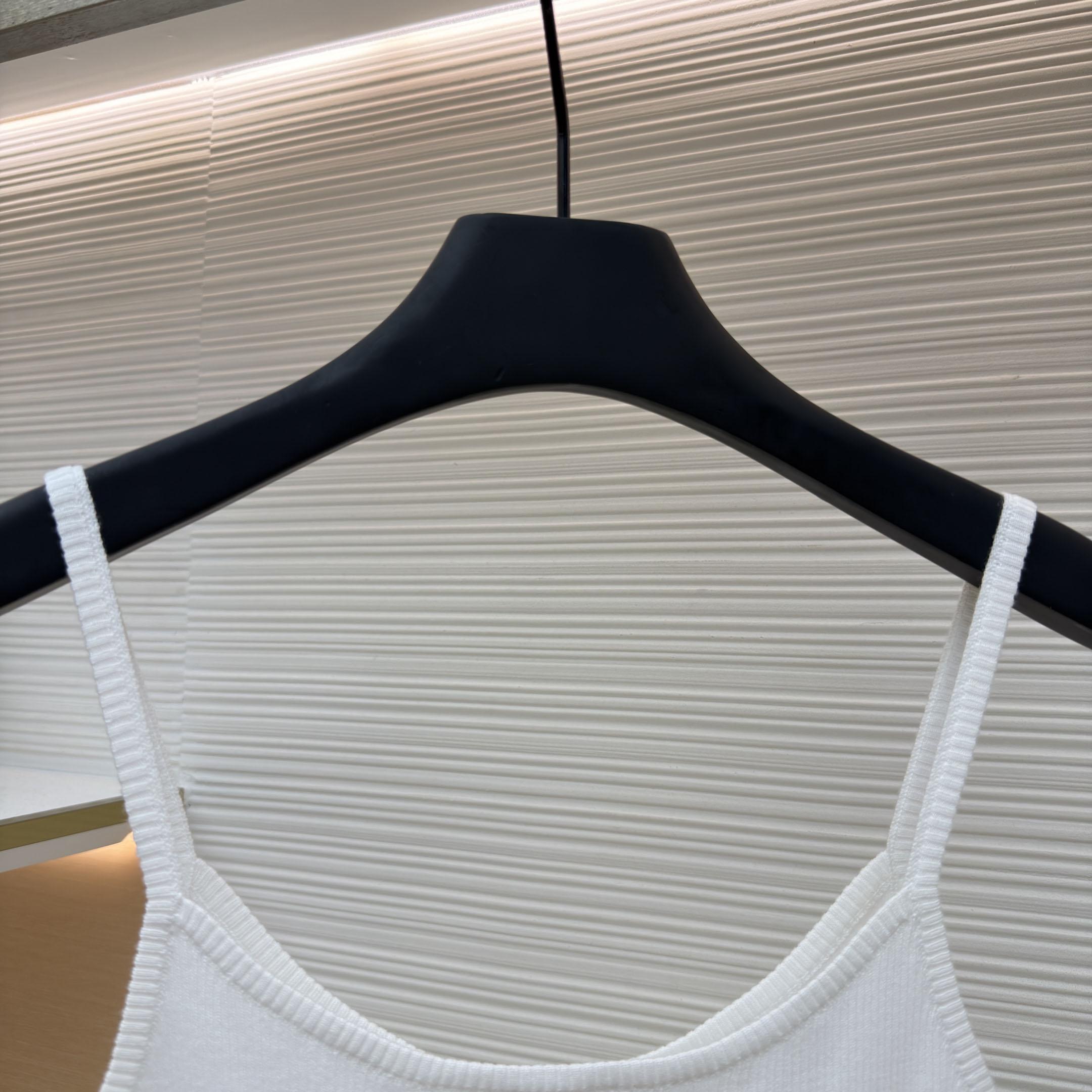 Miu Miu Seamless Top - DesignerGu