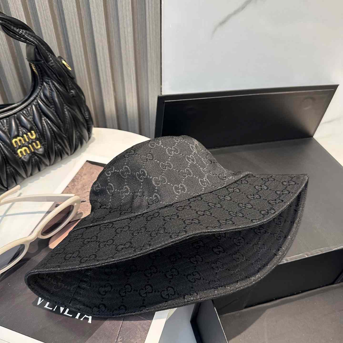 Gucci Bucket Hat - DesignerGu