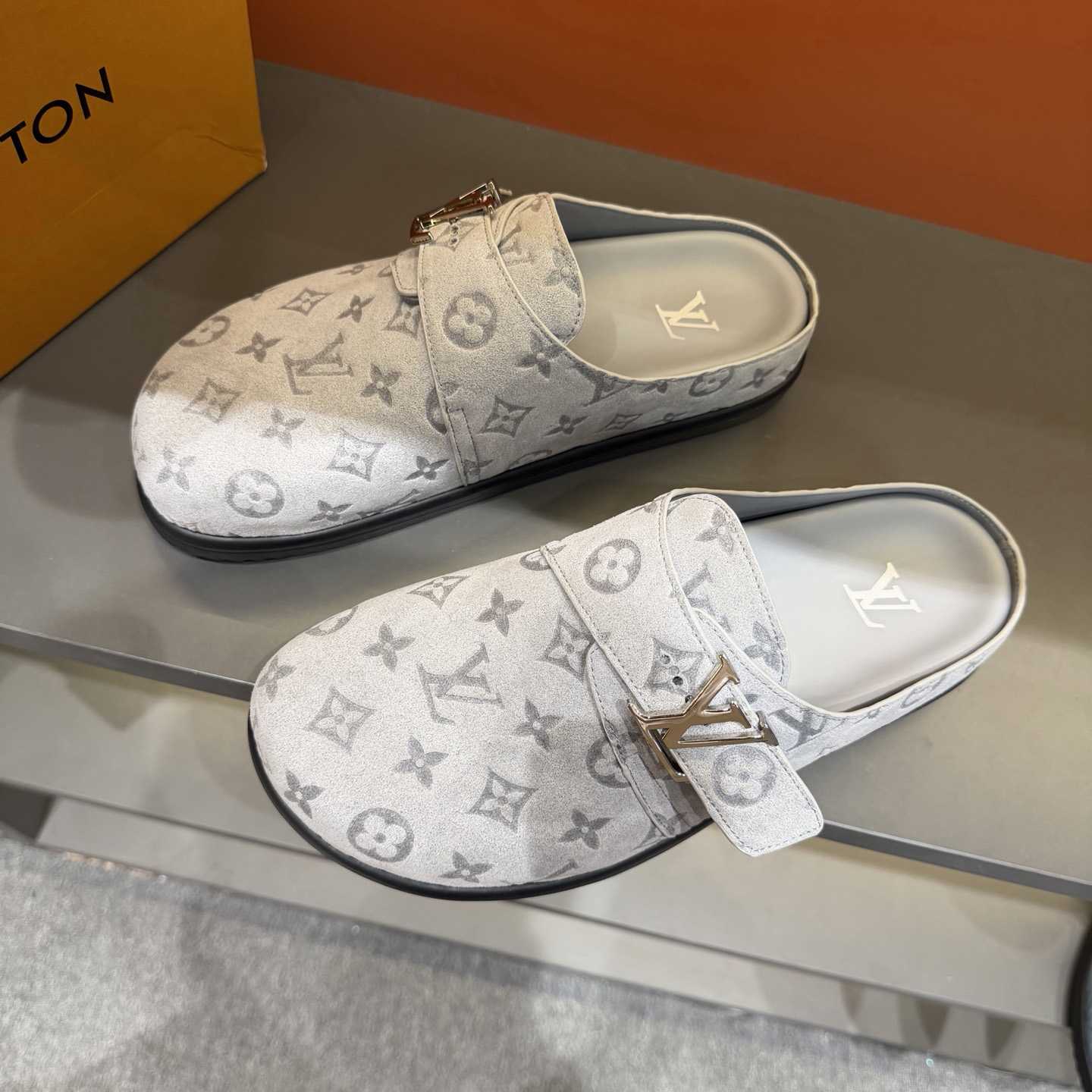 Louis Vuitton LV Easy Mule   - DesignerGu