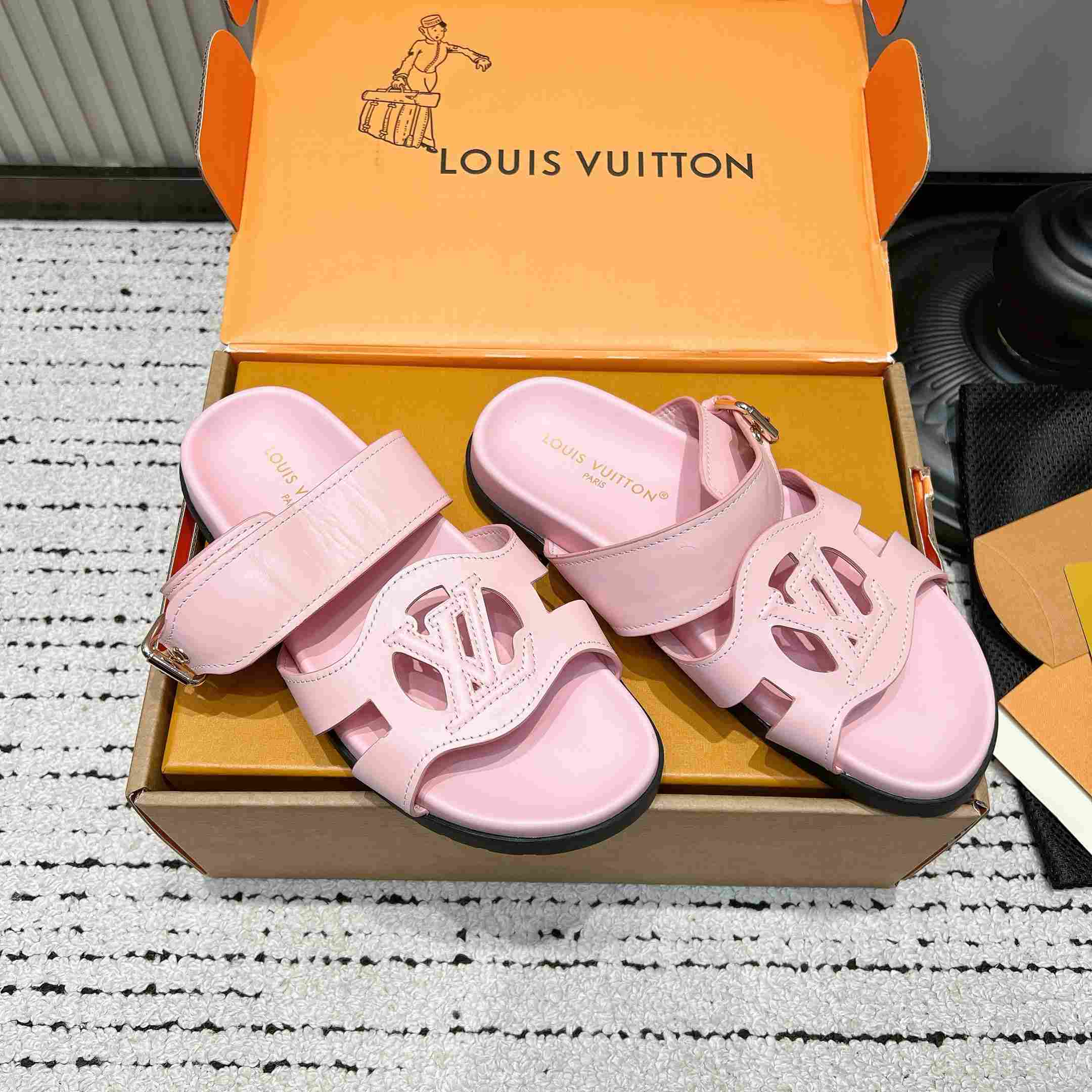 Louis Vuitton LV Isola Comfort Mule  - DesignerGu