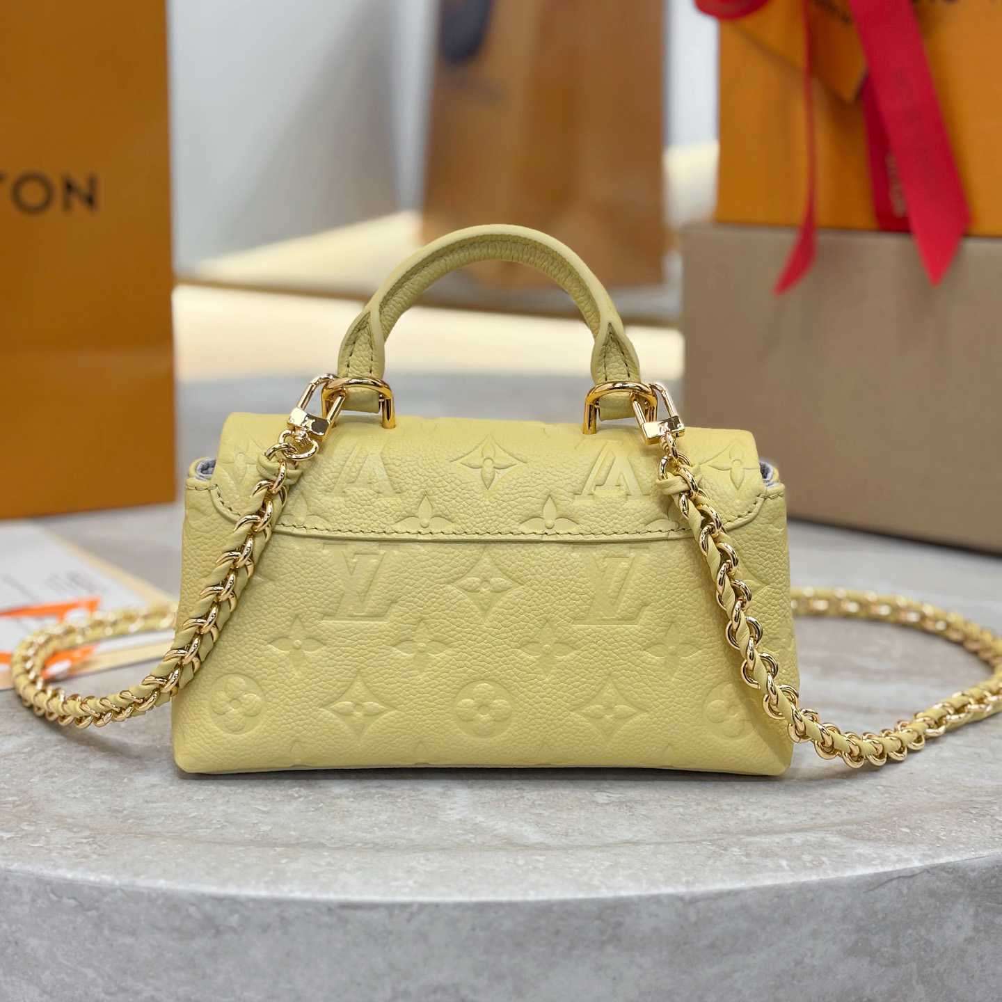 Louis Vuitton Nano Madeleine M29378 - DesignerGu