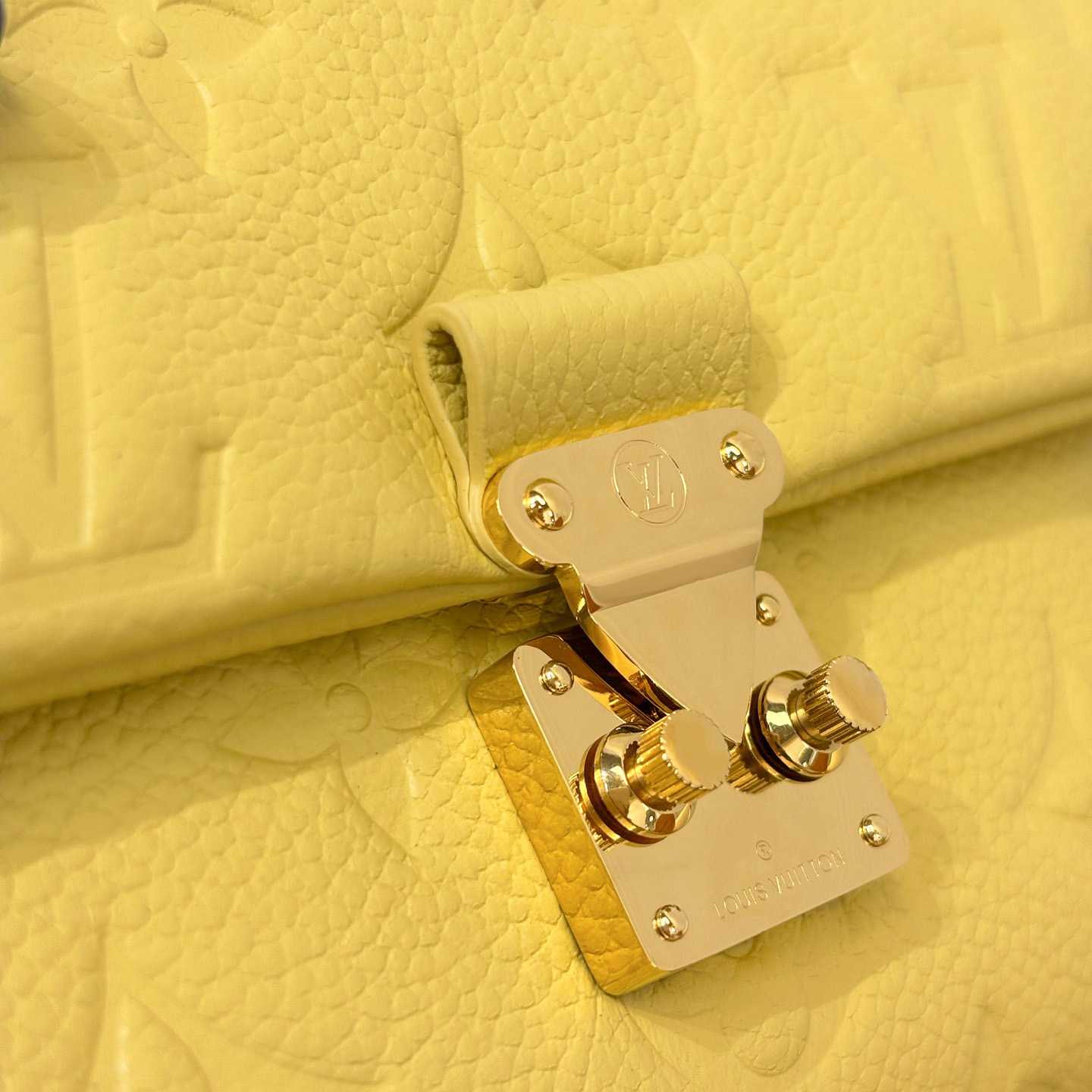Louis Vuitton Nano Madeleine M29378 - DesignerGu