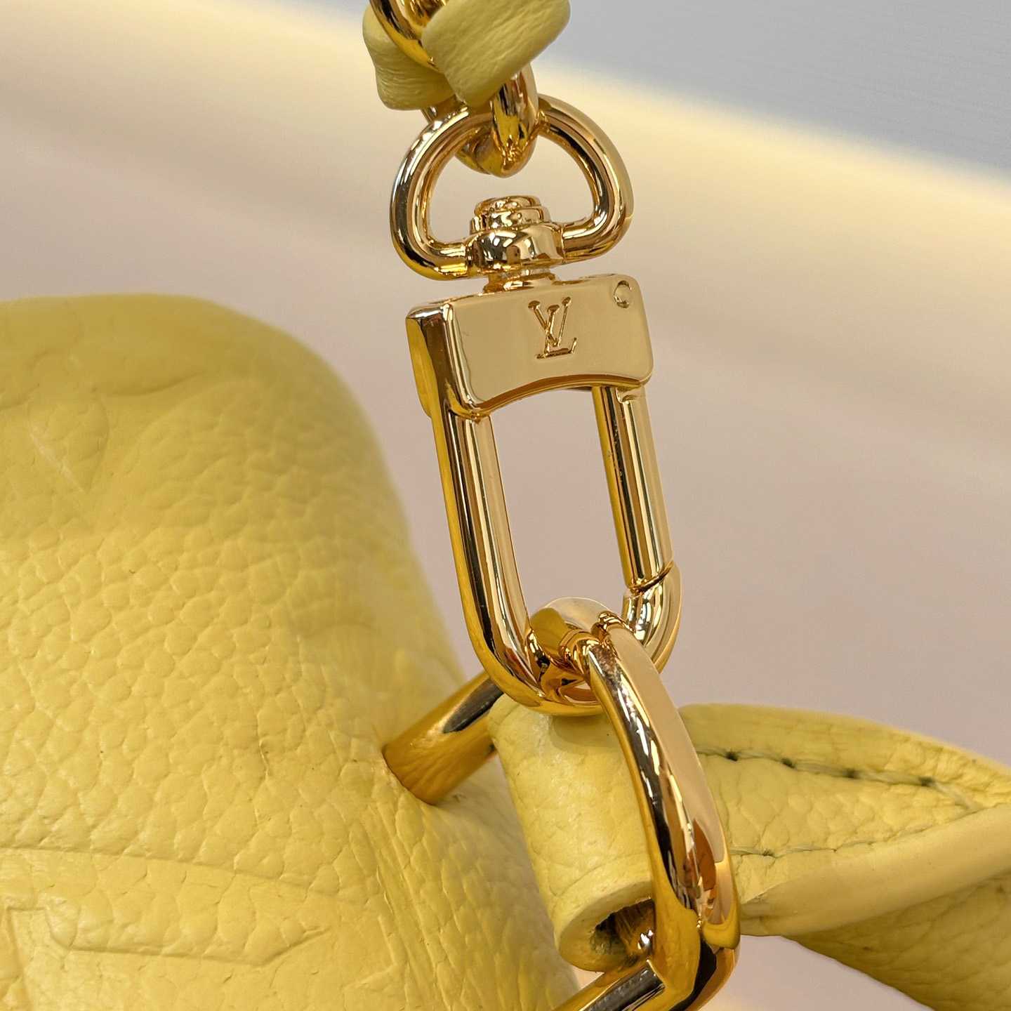 Louis Vuitton Nano Madeleine M29378 - DesignerGu