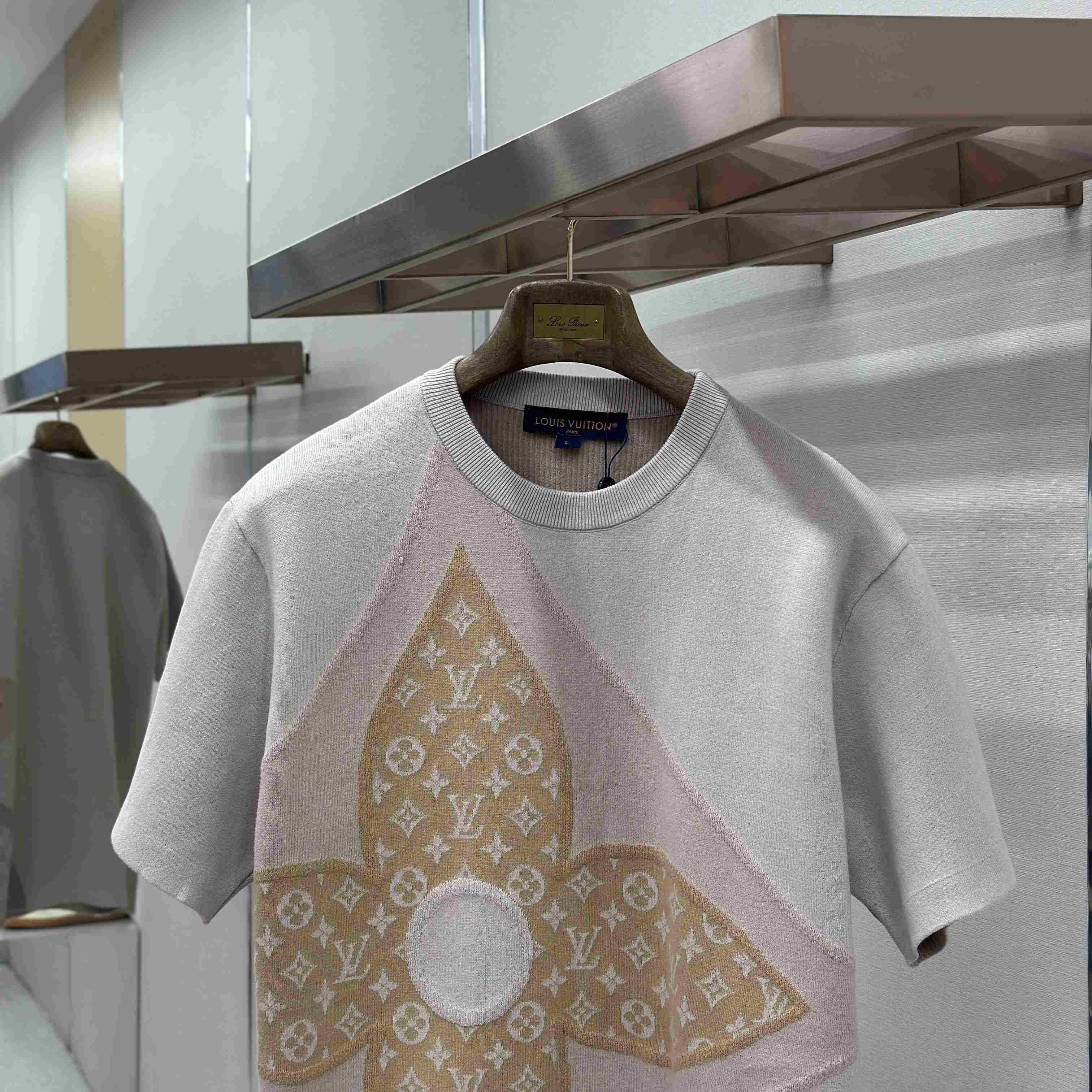 Louis Vuitton Patchwork Signature Short-Sleeved Crewneck 1AK6ZQ - DesignerGu