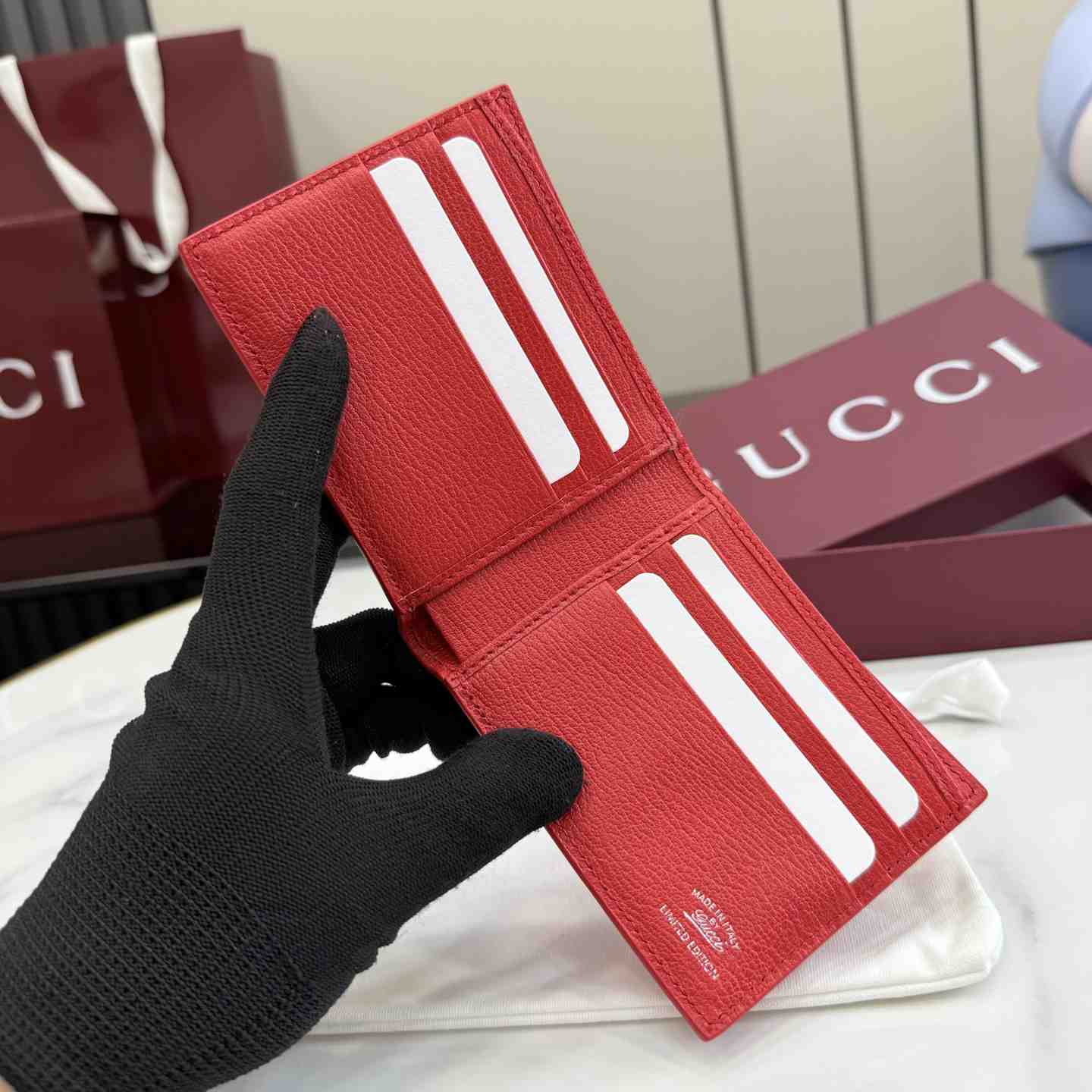 Gucci Lira Bi-Fold Wallet 867314 - DesignerGu