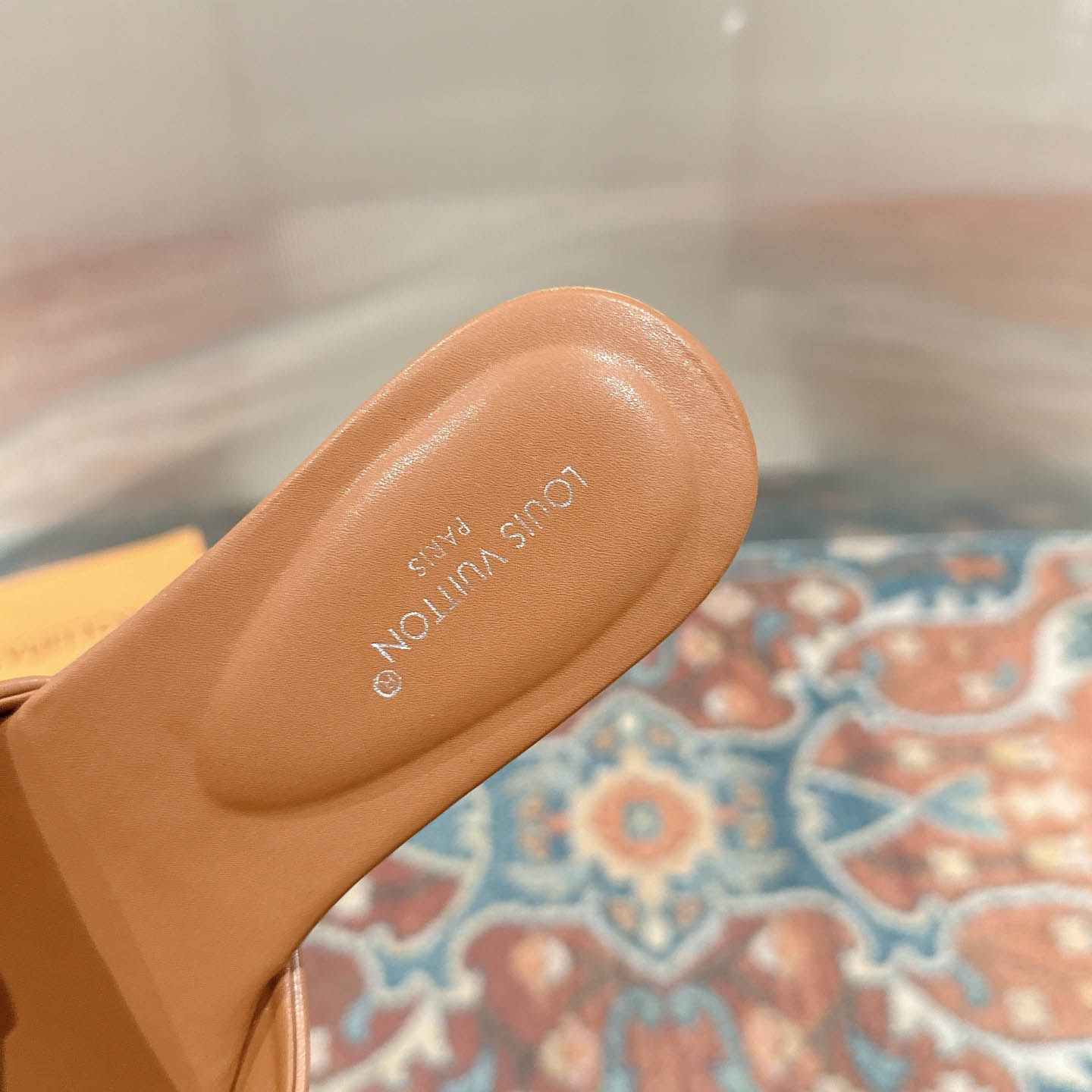 Louis Vuitton LV Mare Flat Mule - DesignerGu