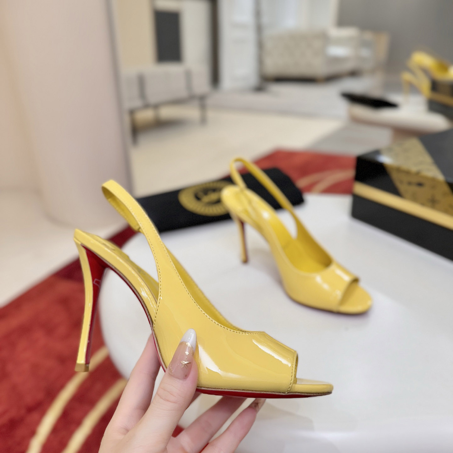 Christian Louboutin Sofia Z - DesignerGu