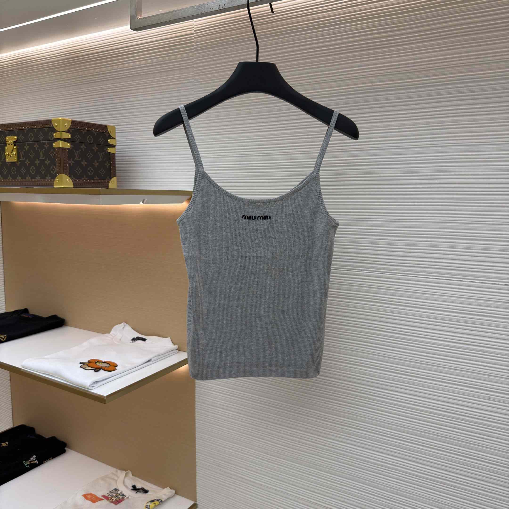 Miu Miu Seamless Top - DesignerGu