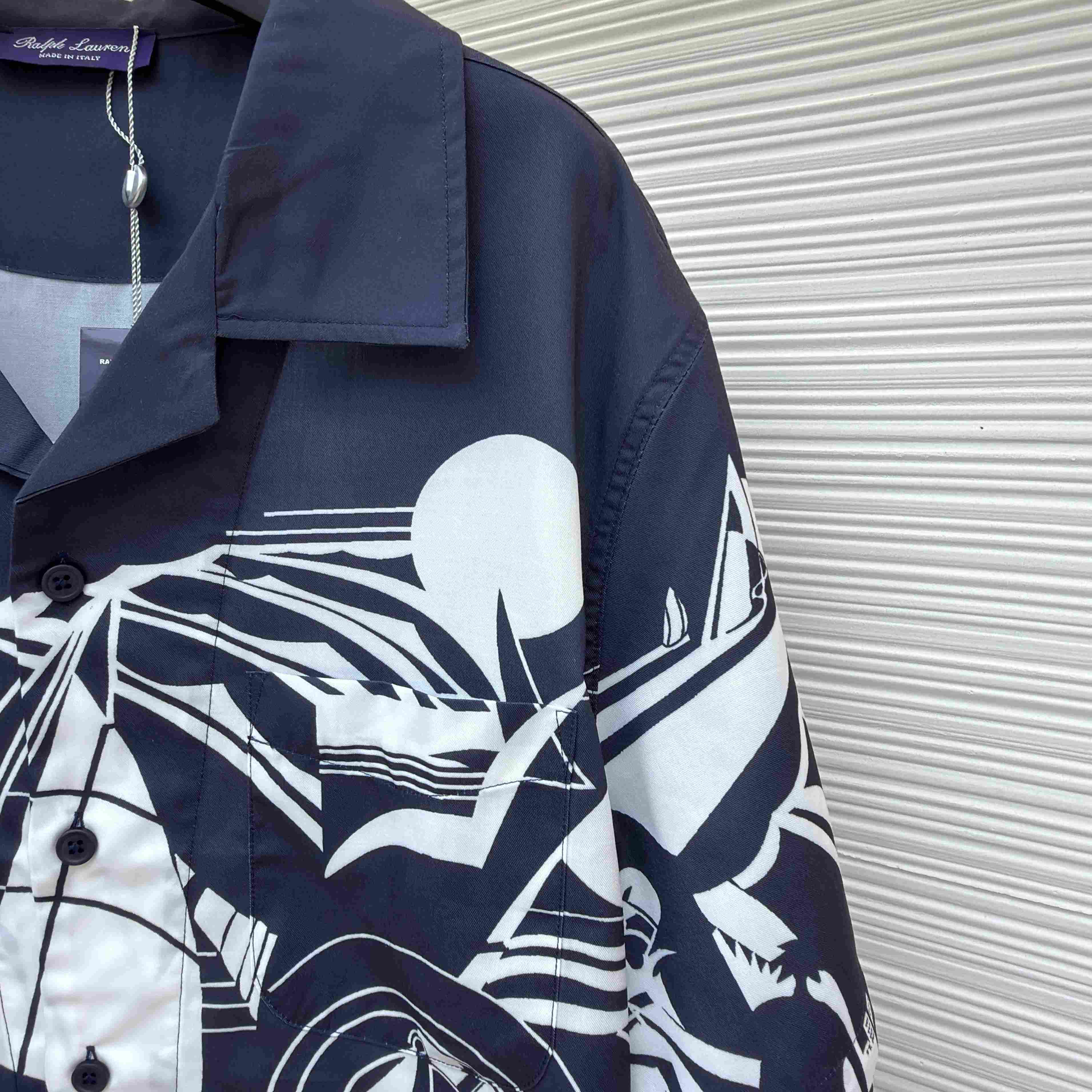  Ralph Lauren Relaxed Fit Art Deco-Print Camp Shirt - DesignerGu