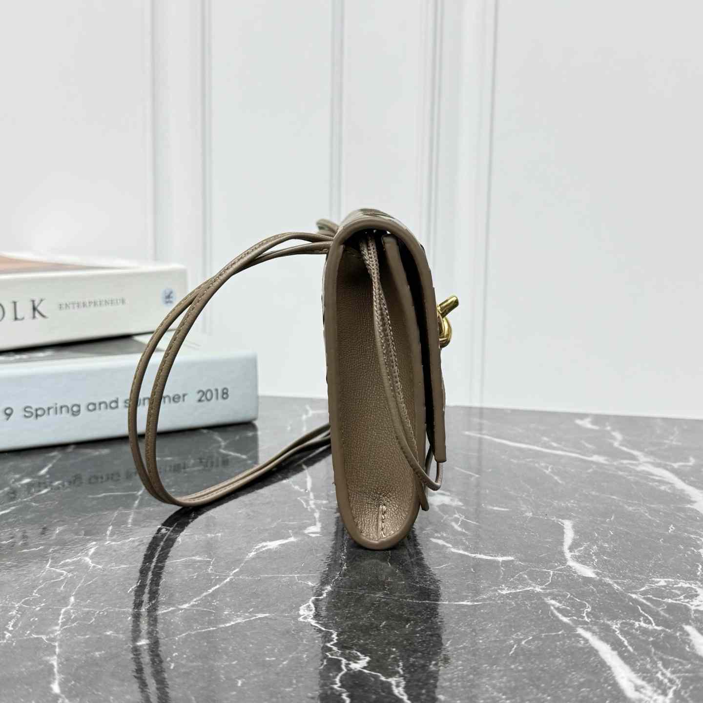 Bottega Veneta Andiamo Pouch On Strap - DesignerGu
