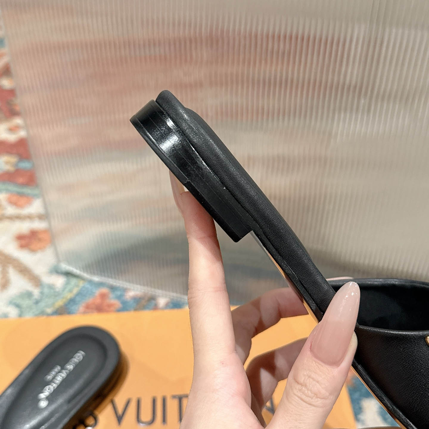 Louis Vuitton LV Mare Flat Mule - DesignerGu