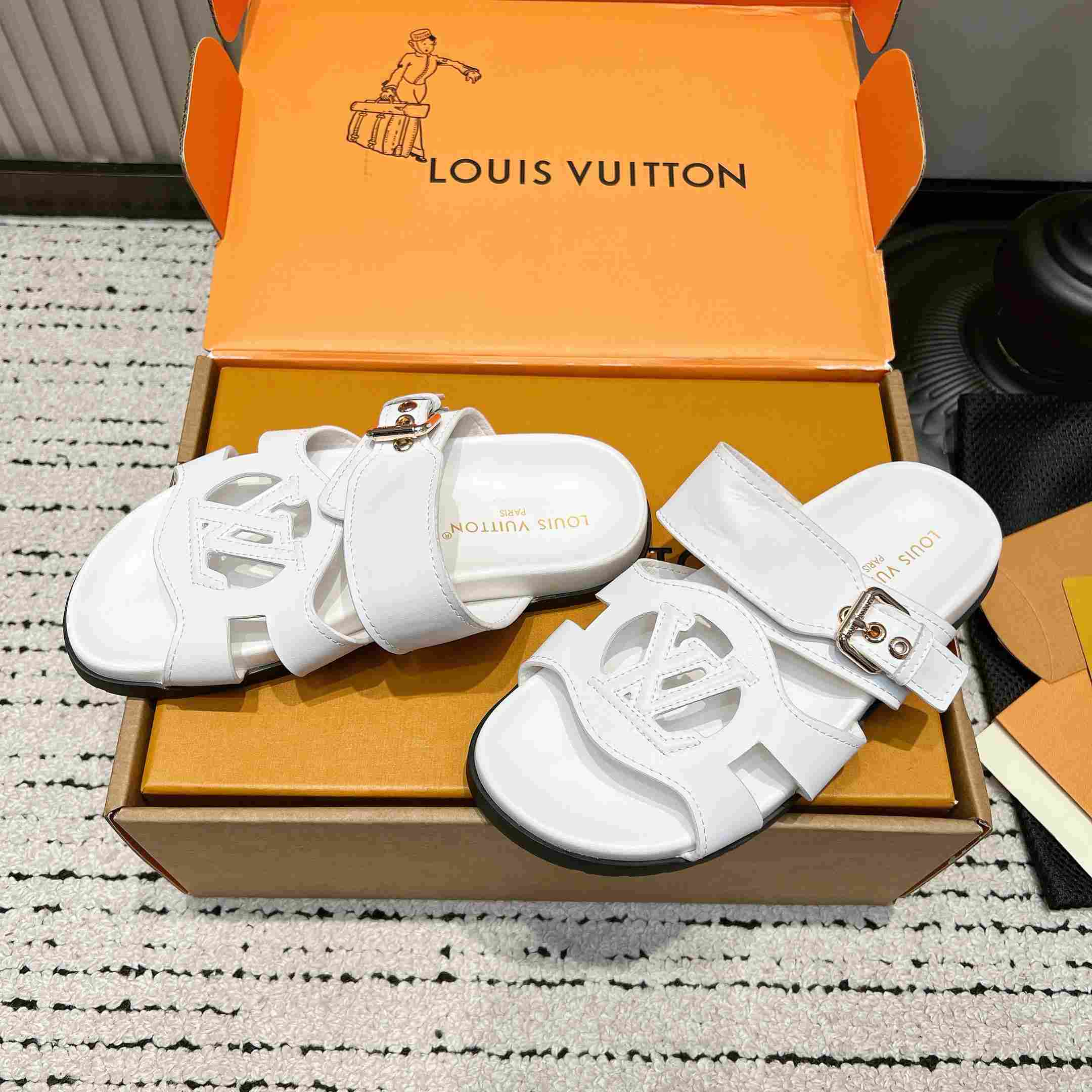 Louis Vuitton LV Isola Comfort Mule  - DesignerGu