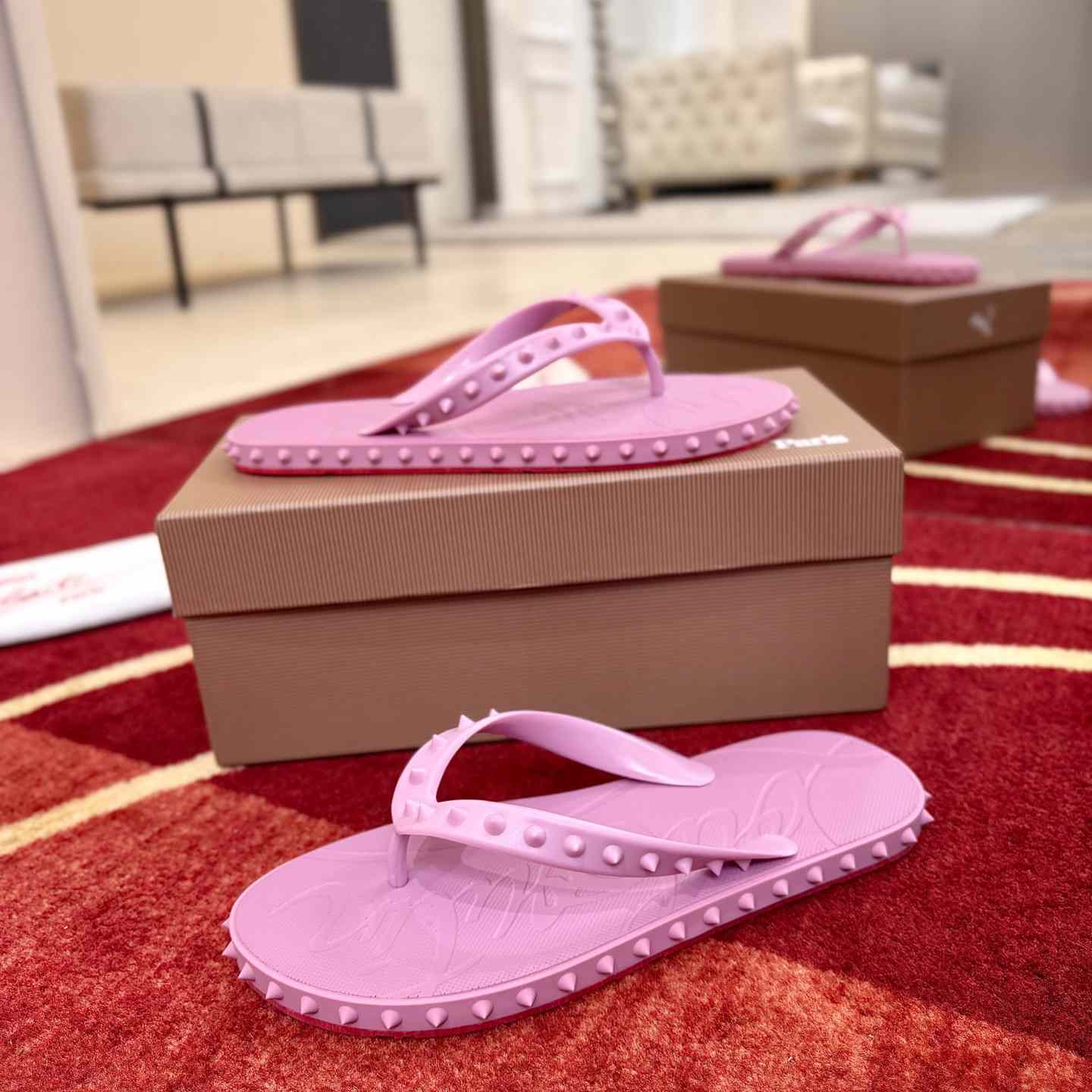 Christian Louboutin Super Loubi Flip Flops - DesignerGu