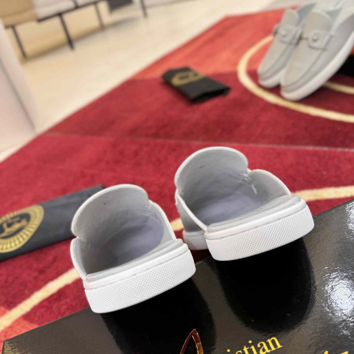 Christian Louboutin Chanme Donna Leather Boat Shoe Mules - DesignerGu