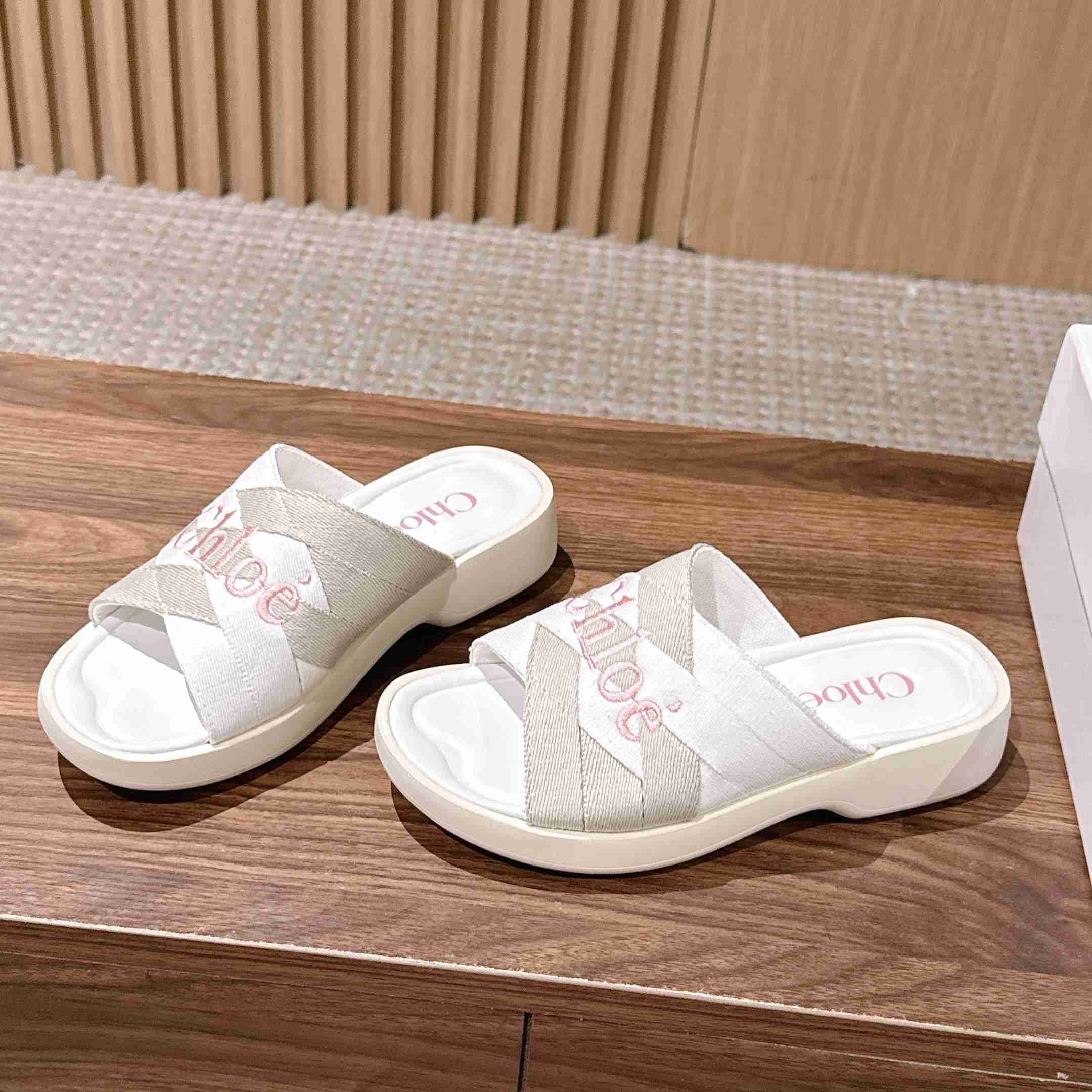 Chloe Poolette Sandals - DesignerGu