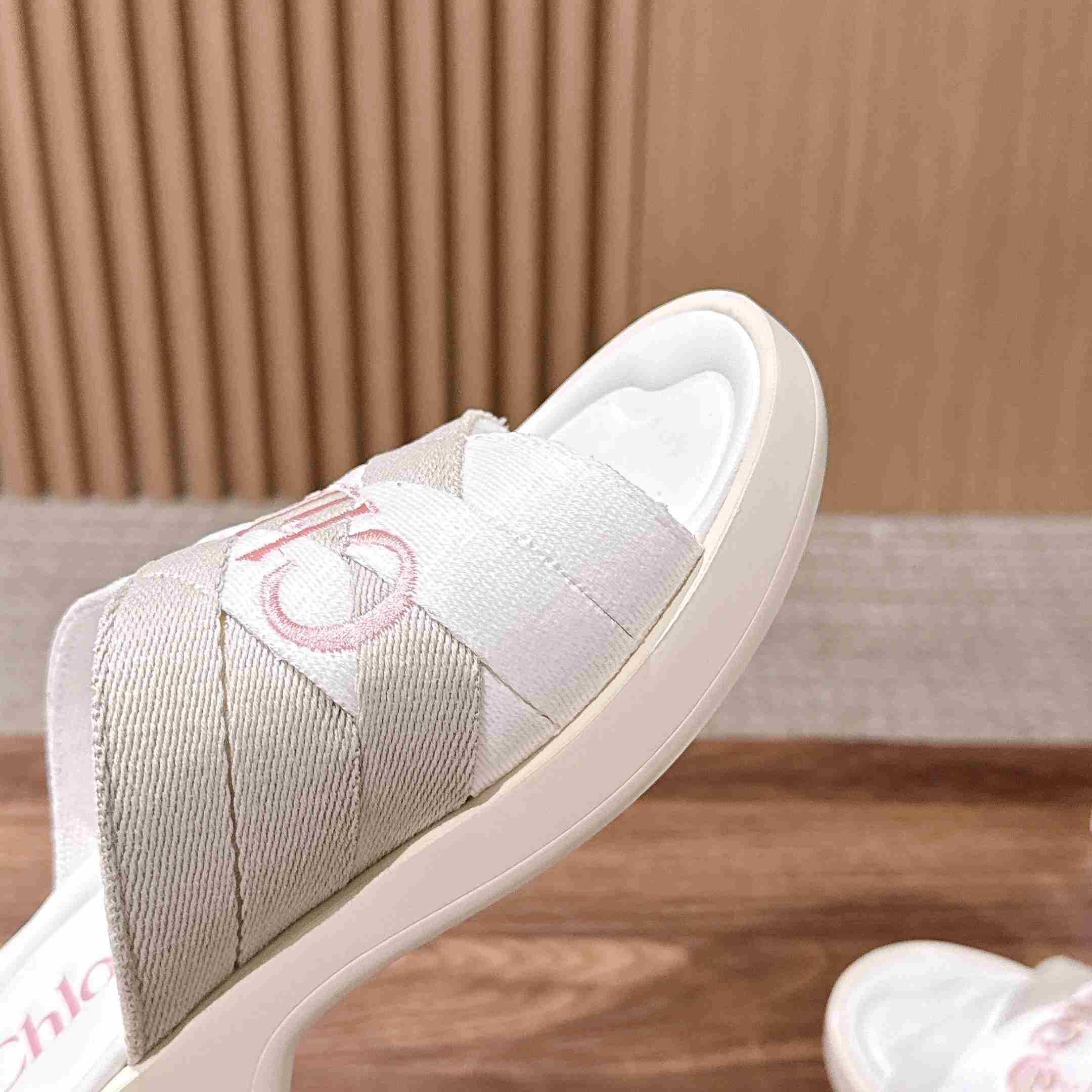 Chloe Poolette Sandals - DesignerGu
