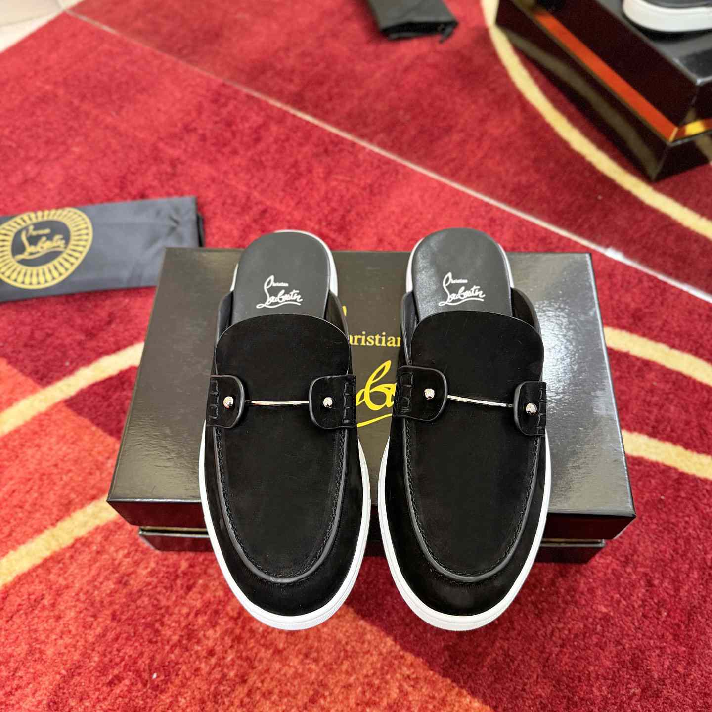 Christian Louboutin Chanme Donna Leather Boat Shoe Mules - DesignerGu
